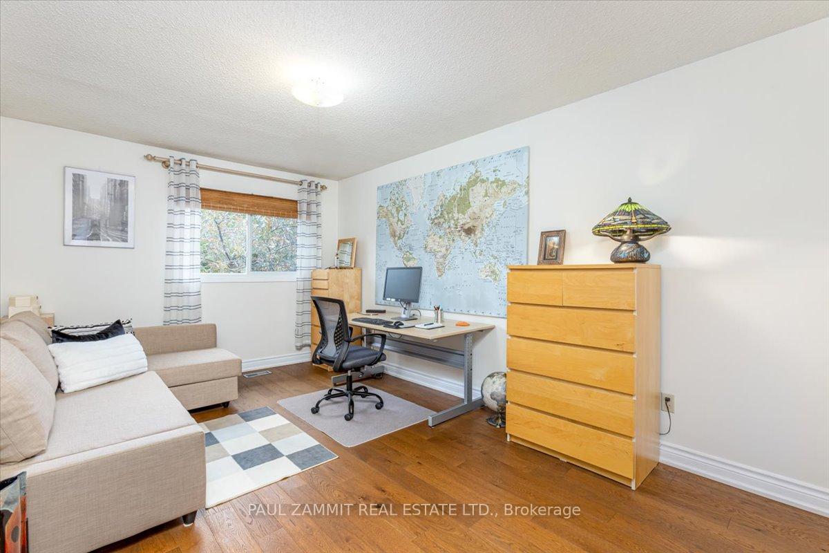Photo 15 of 30 Baywood Court, Markham, Royal Orchard — HOMEH