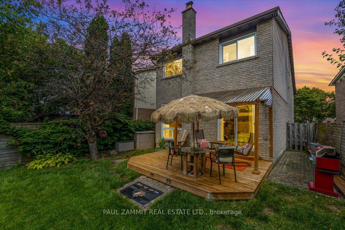 Photo 27 of 30 Baywood Court, Markham, Royal Orchard — HOMEH