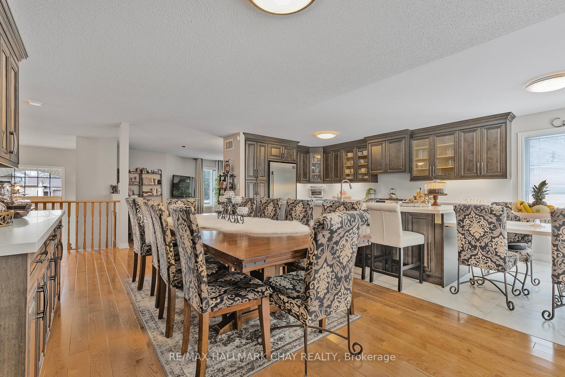 Photo 15 of 68 Bush Crescent, Wasaga Beach — HOMEH