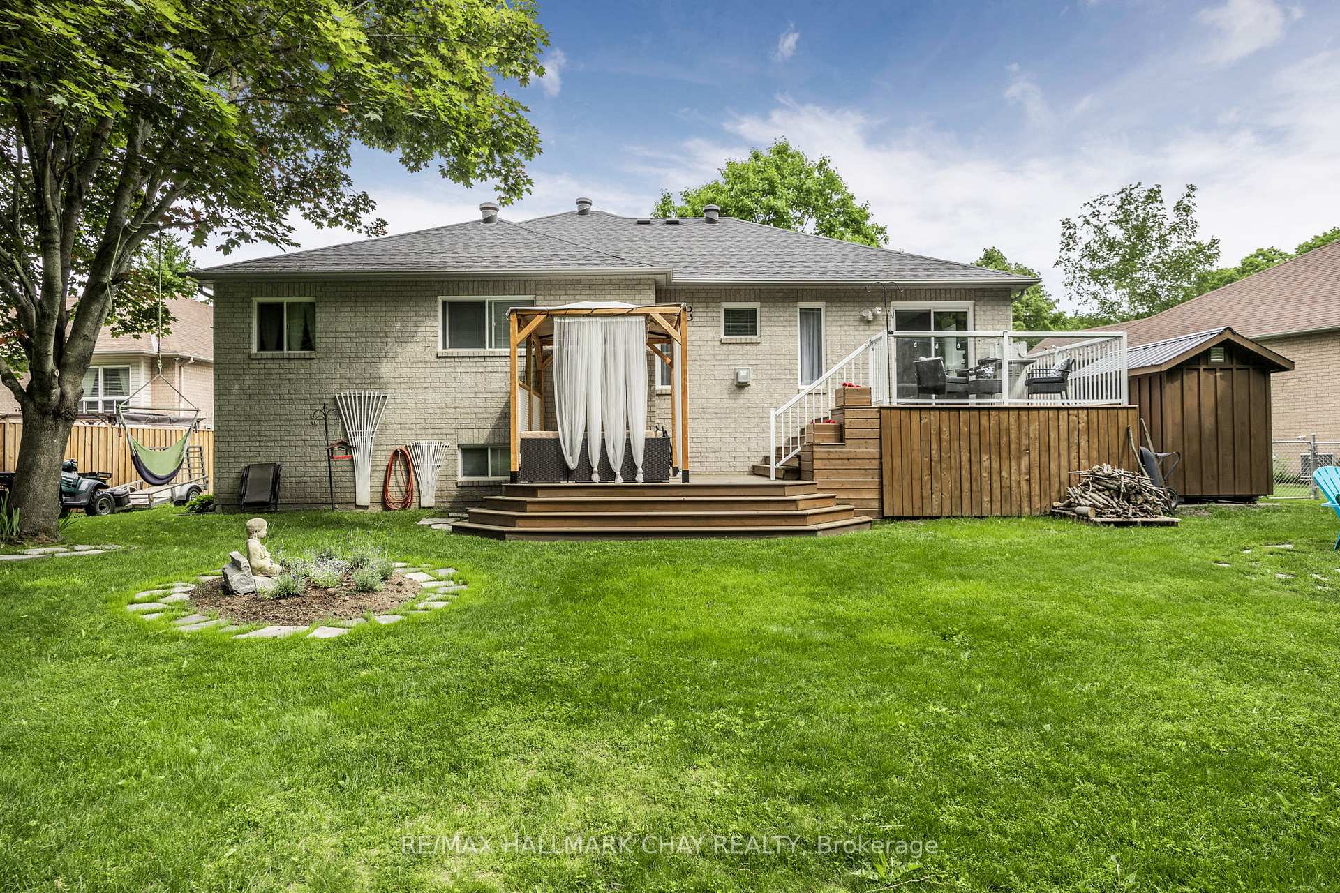 Photo 33 of 68 Bush Crescent, Wasaga Beach — HOMEH