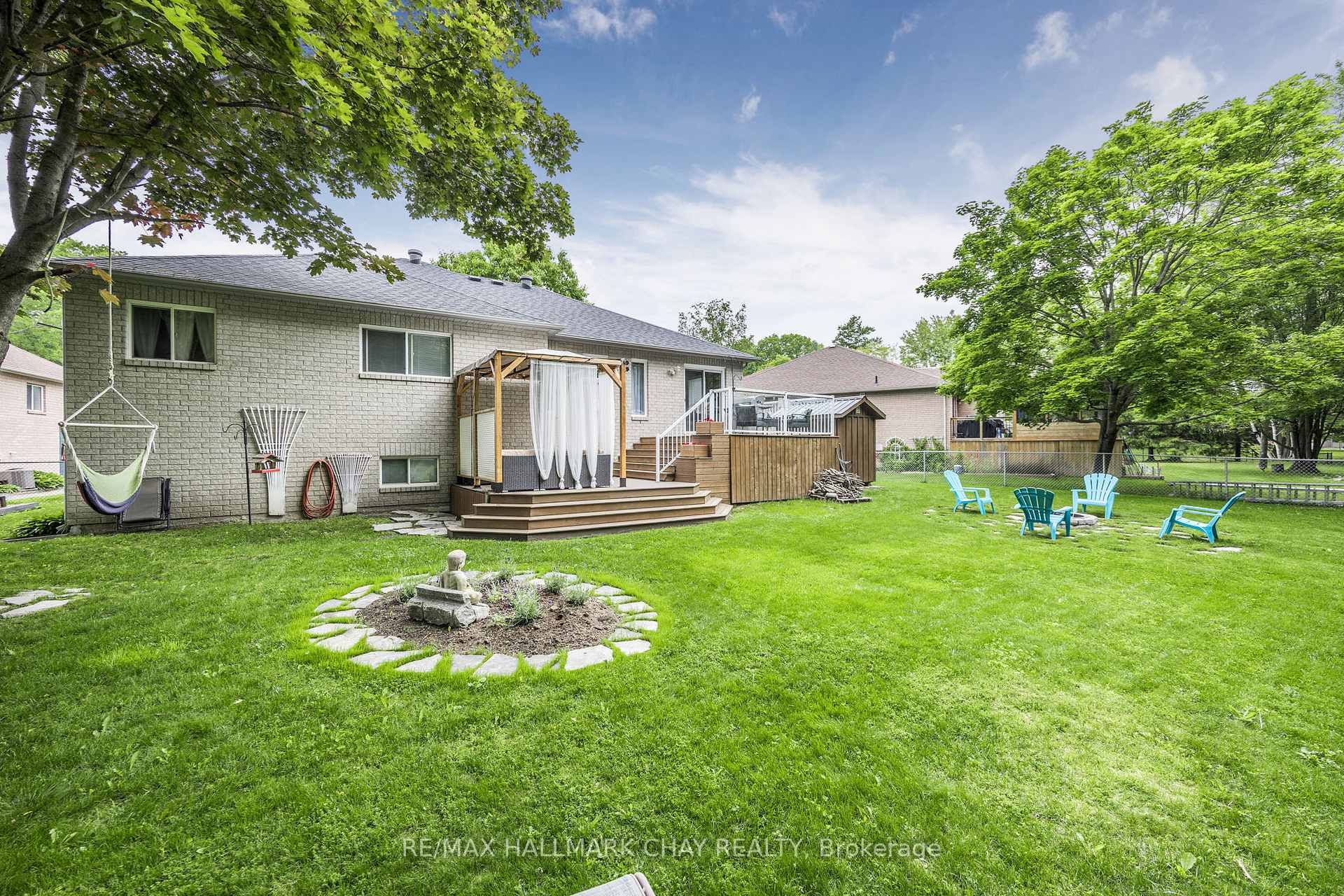 Photo 34 of 68 Bush Crescent, Wasaga Beach — HOMEH