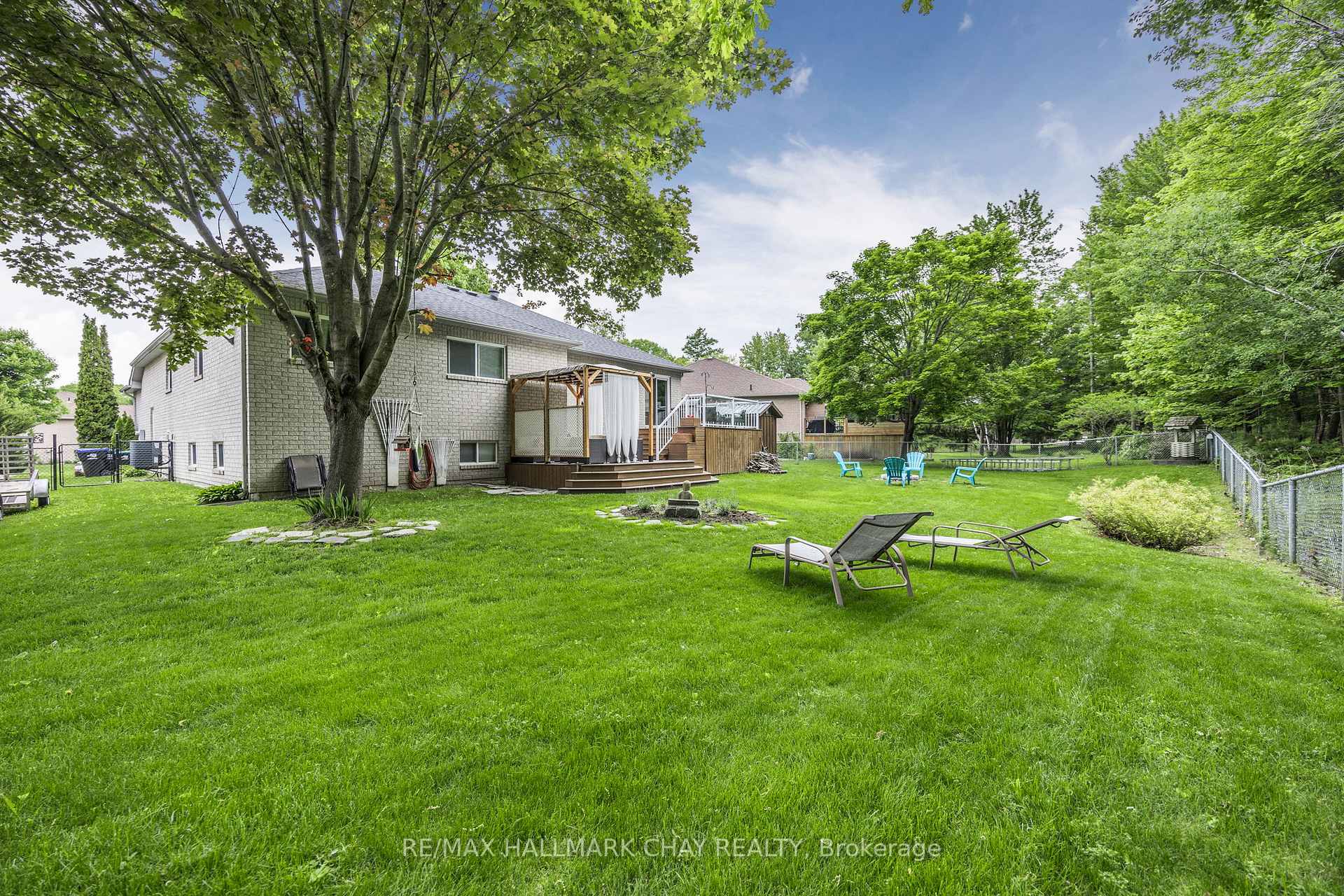 Photo 35 of 68 Bush Crescent, Wasaga Beach — HOMEH