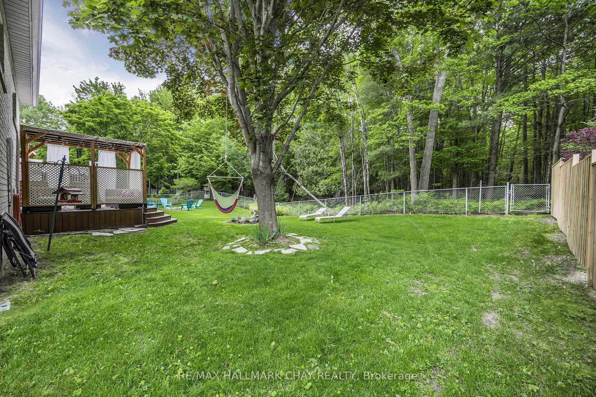 Photo 36 of 68 Bush Crescent, Wasaga Beach — HOMEH