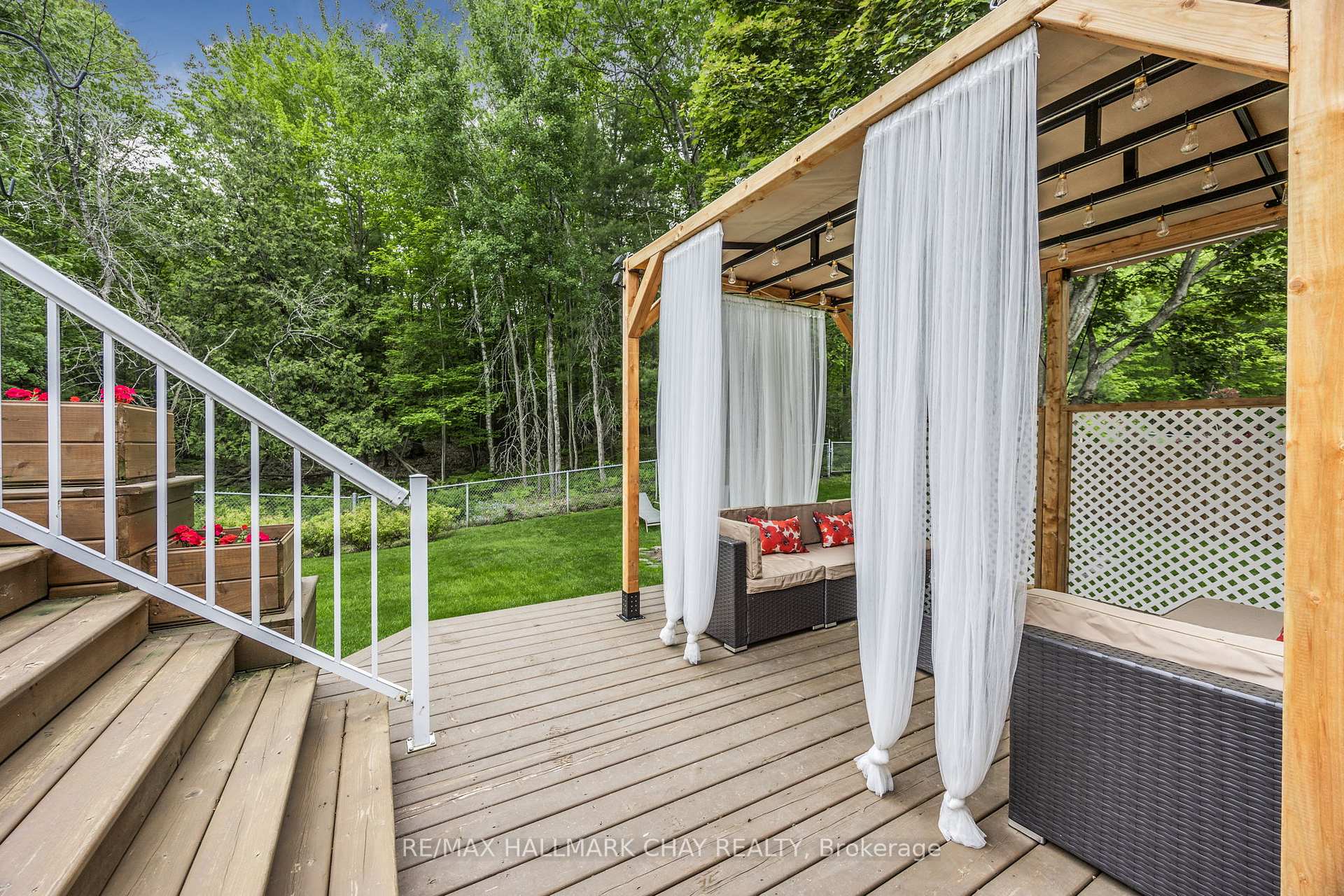Photo 38 of 68 Bush Crescent, Wasaga Beach — HOMEH