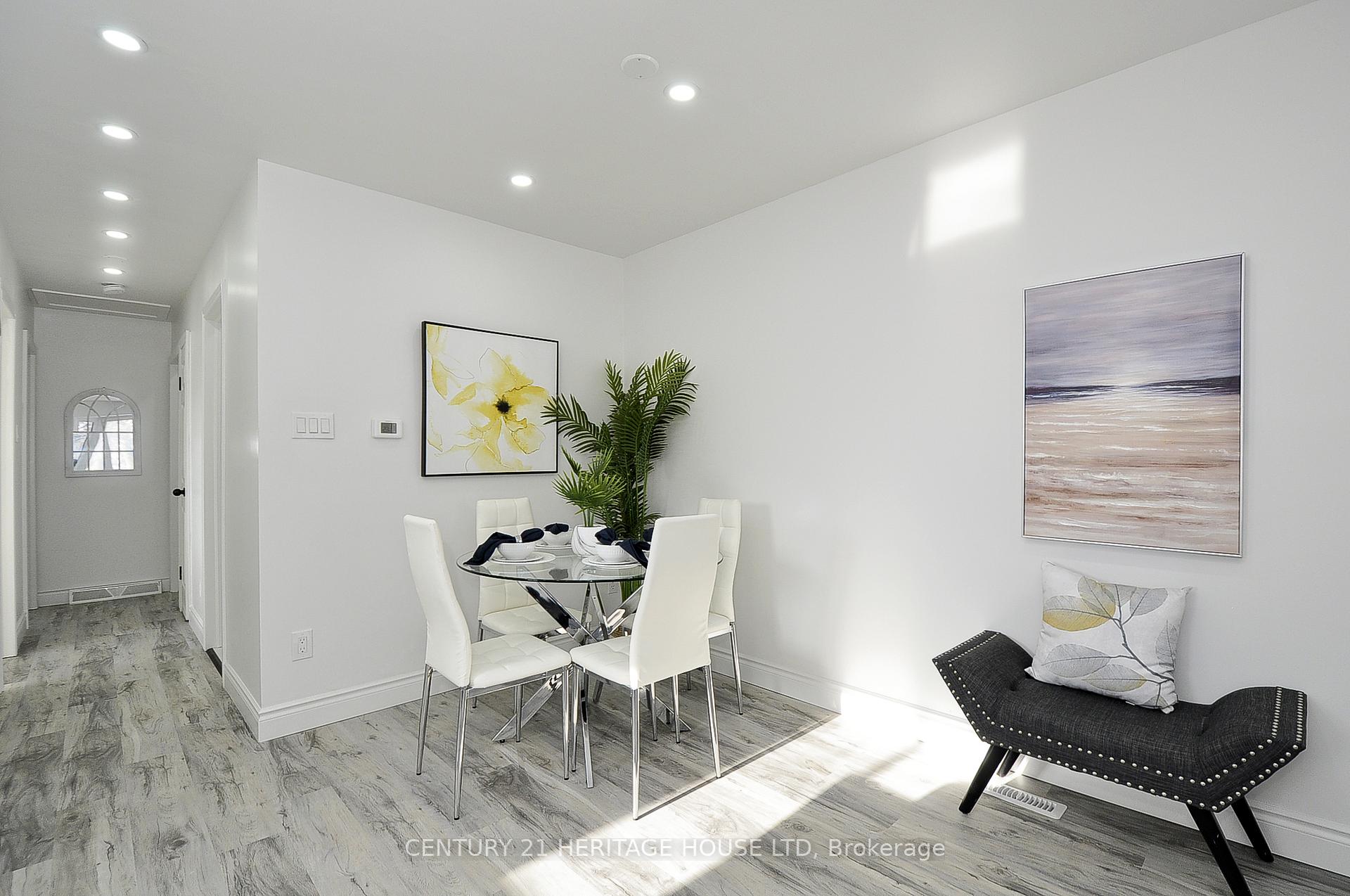 Photo 11 of 244 Northlake Drive, Waterloo — HOMEH