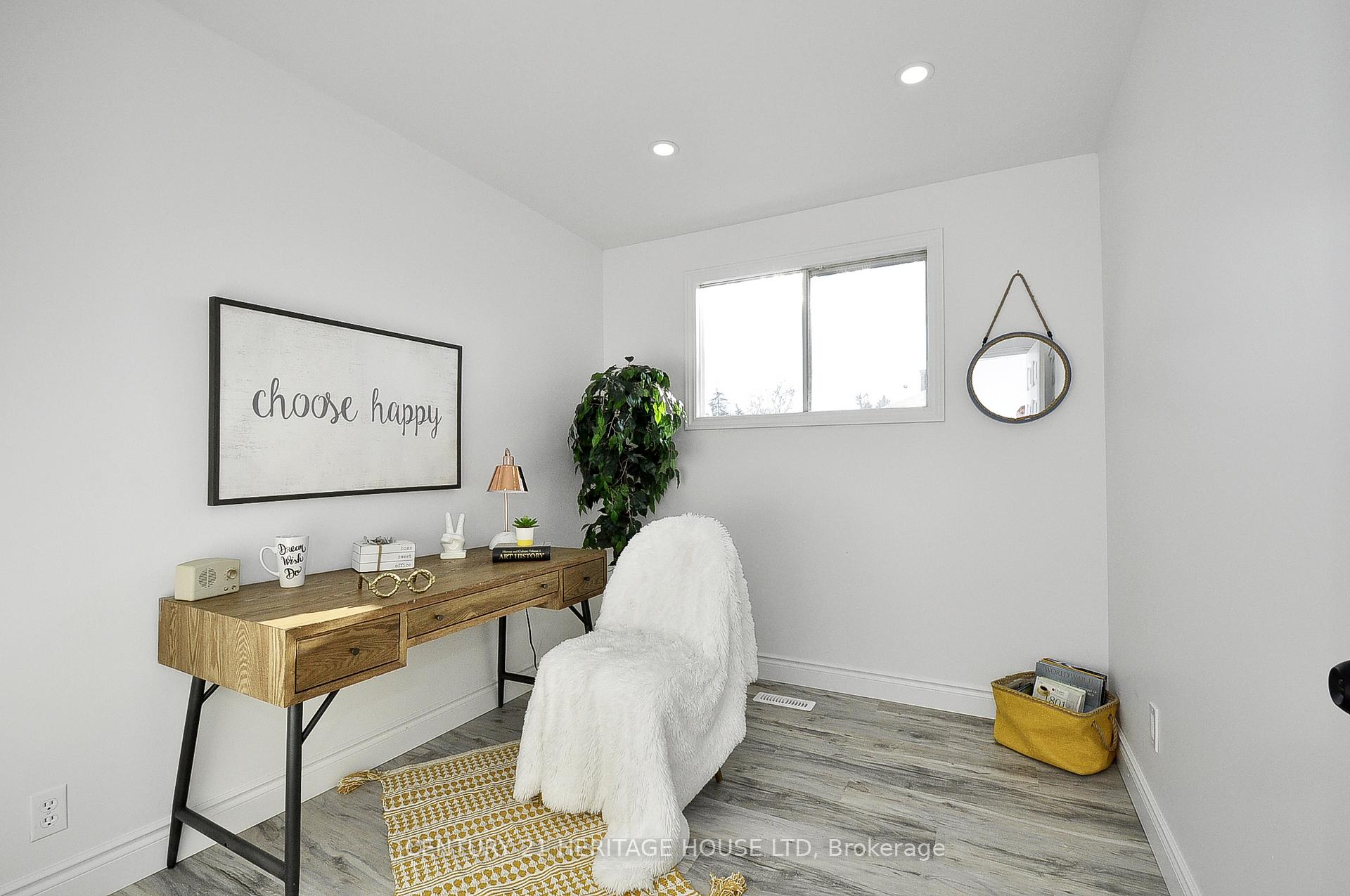 Photo 19 of 244 Northlake Drive, Waterloo — HOMEH