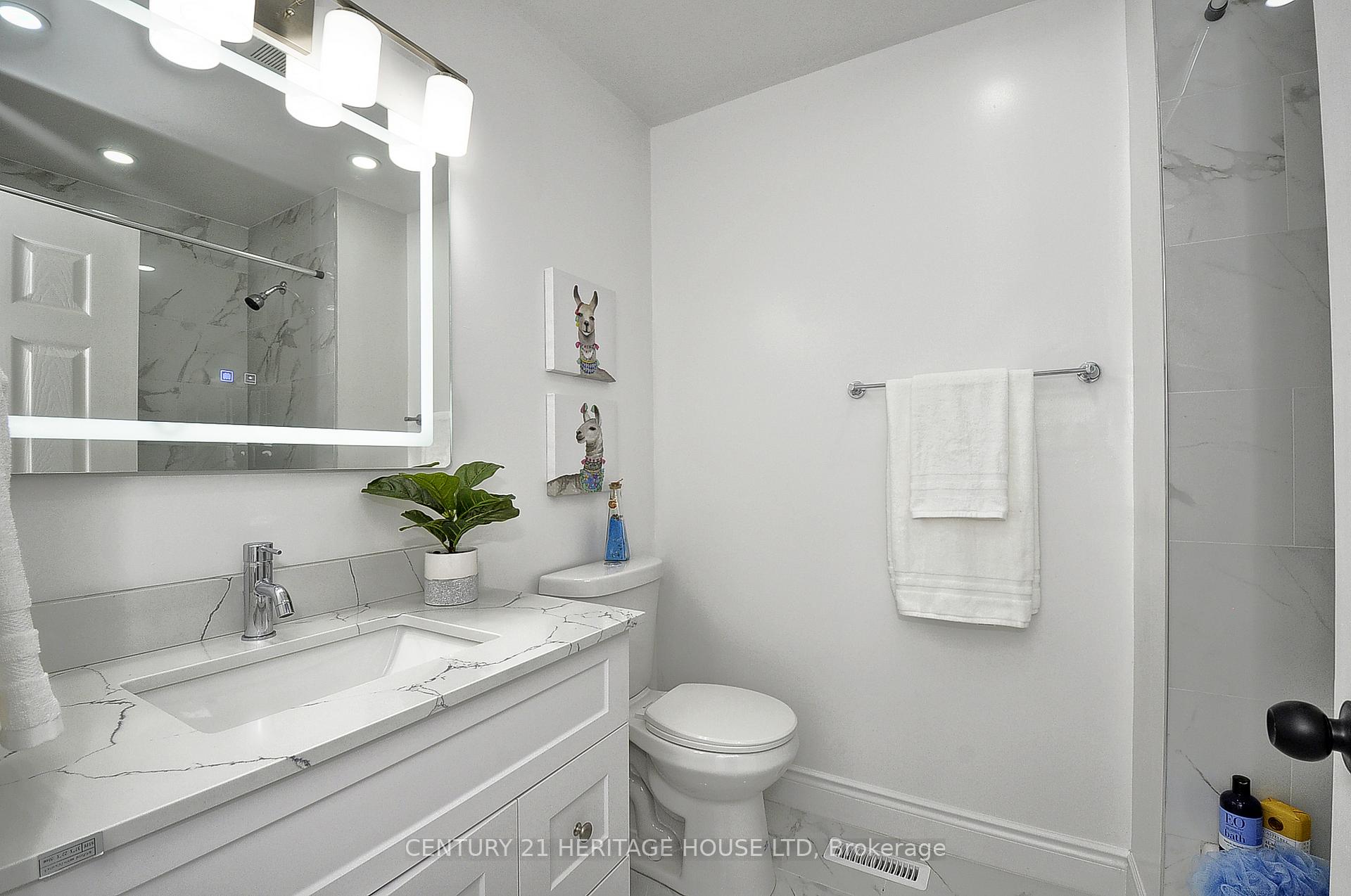 Photo 20 of 244 Northlake Drive, Waterloo — HOMEH
