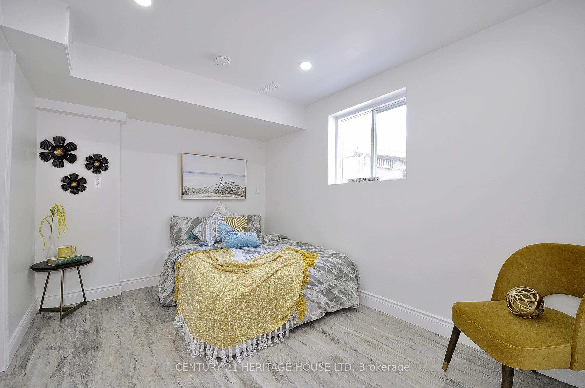 Photo 30 of 244 Northlake Drive, Waterloo — HOMEH