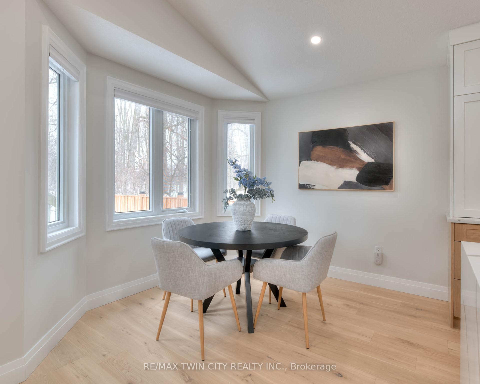 Photo 16 of 333 Pastern Trail, Waterloo, Lexington — HOMEH