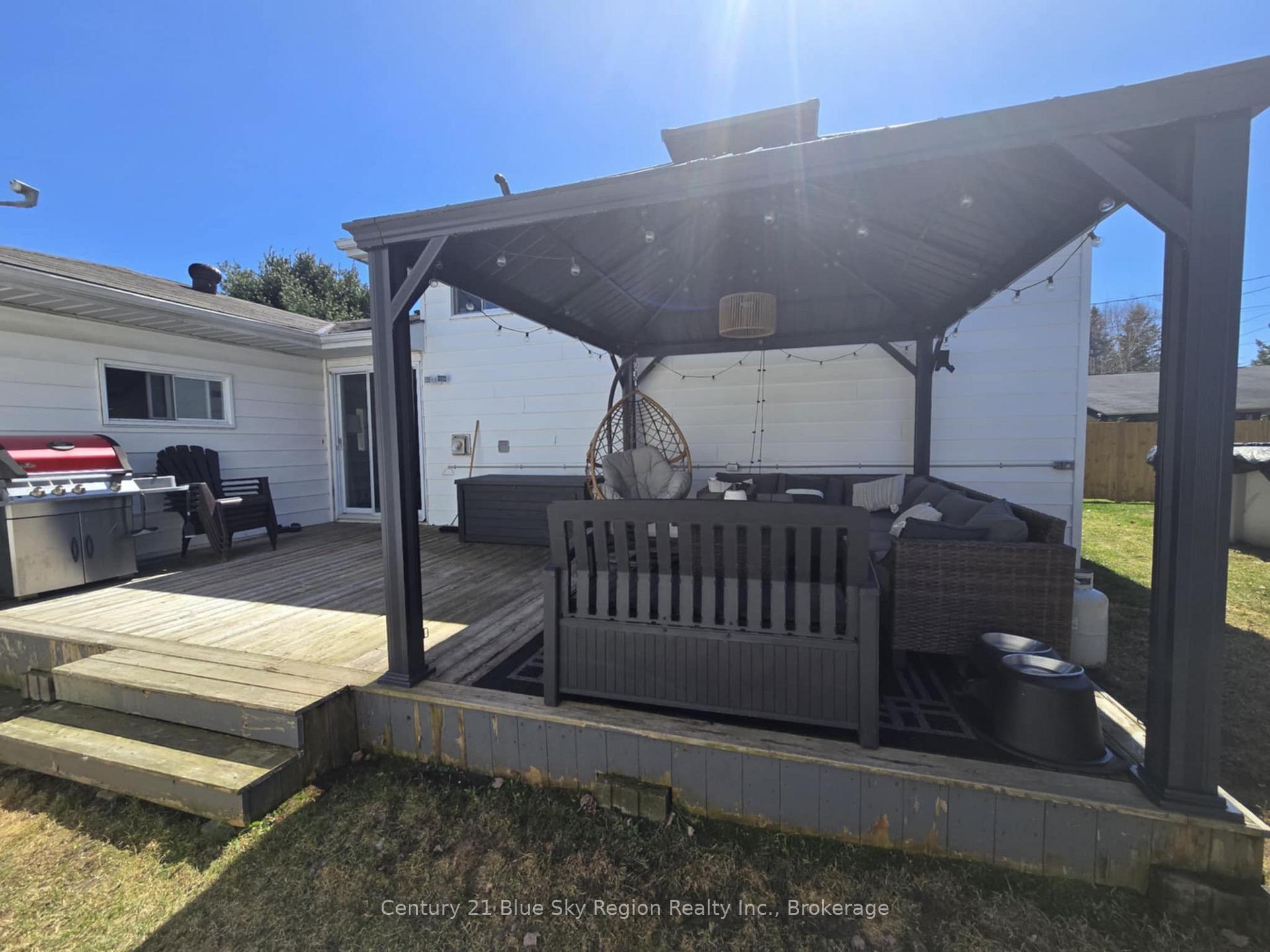 Photo 37 of 437 Mageau Street, West Nipissing, Sturgeon Falls — HOMEH