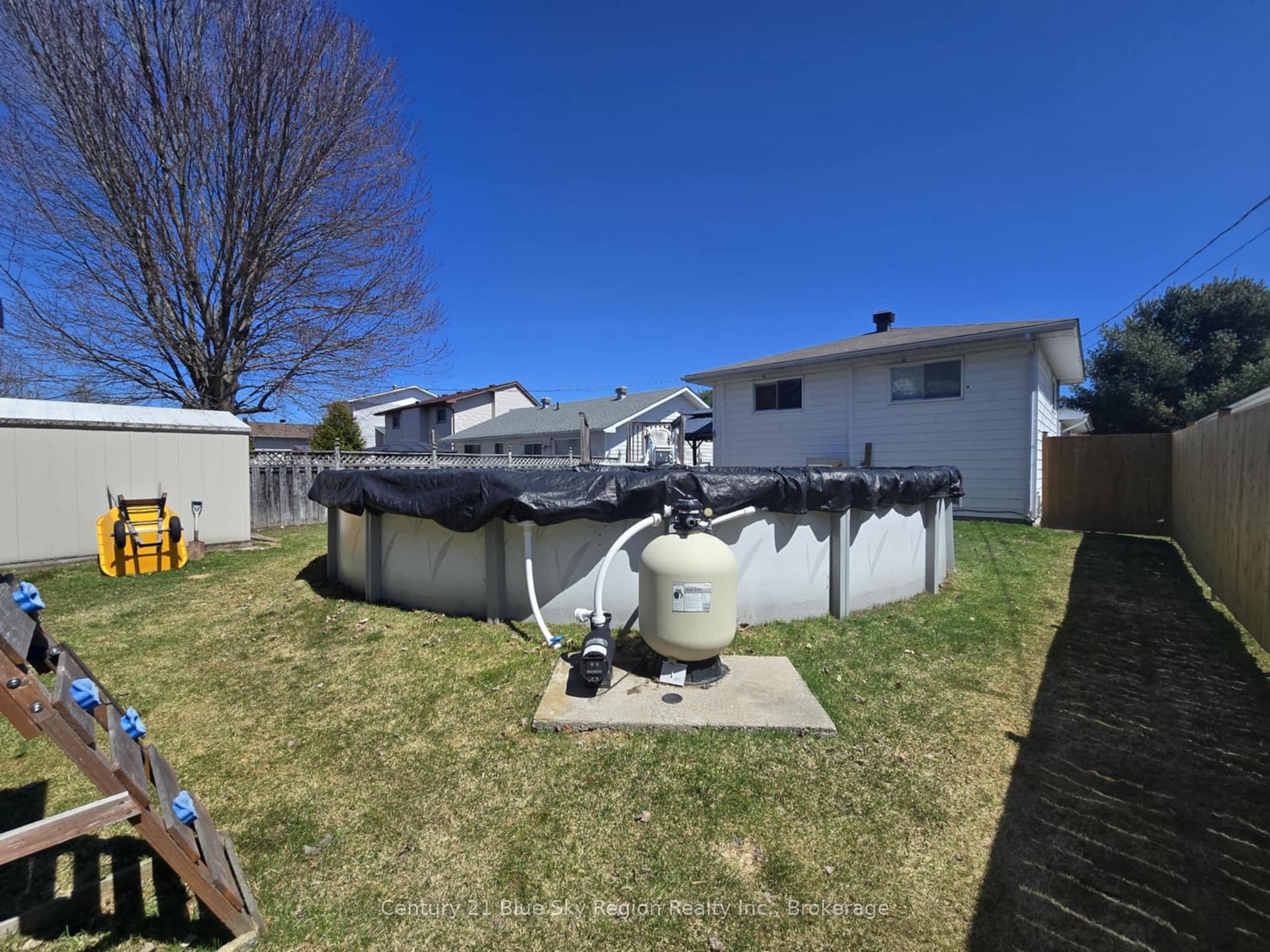 Photo 41 of 437 Mageau Street, West Nipissing, Sturgeon Falls — HOMEH