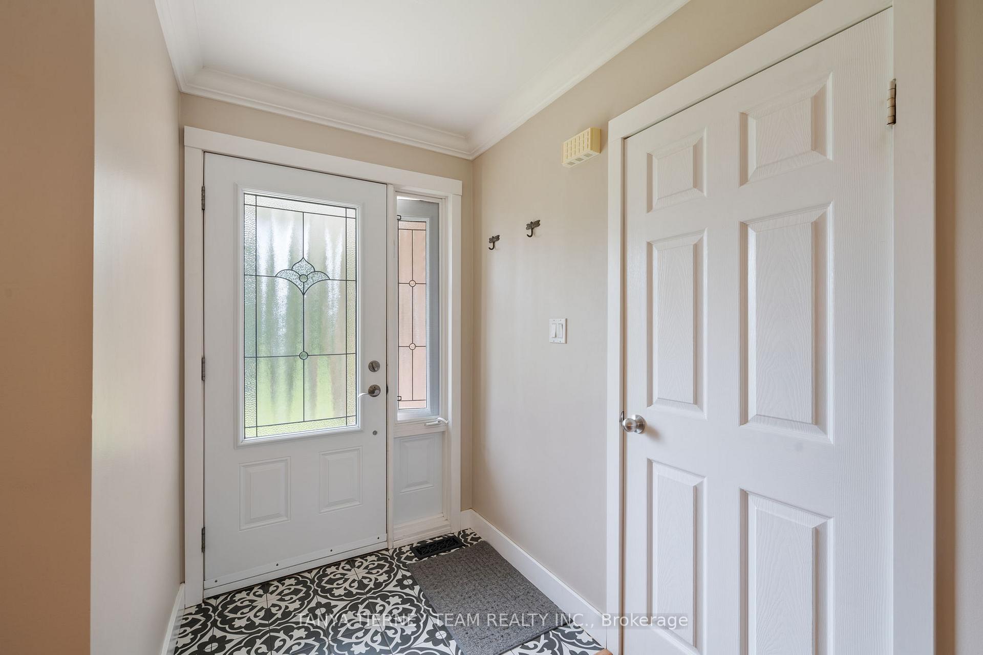 Photo 6 of 243 Garrard Road, Whitby, Blue Grass Meadows — HOMEH