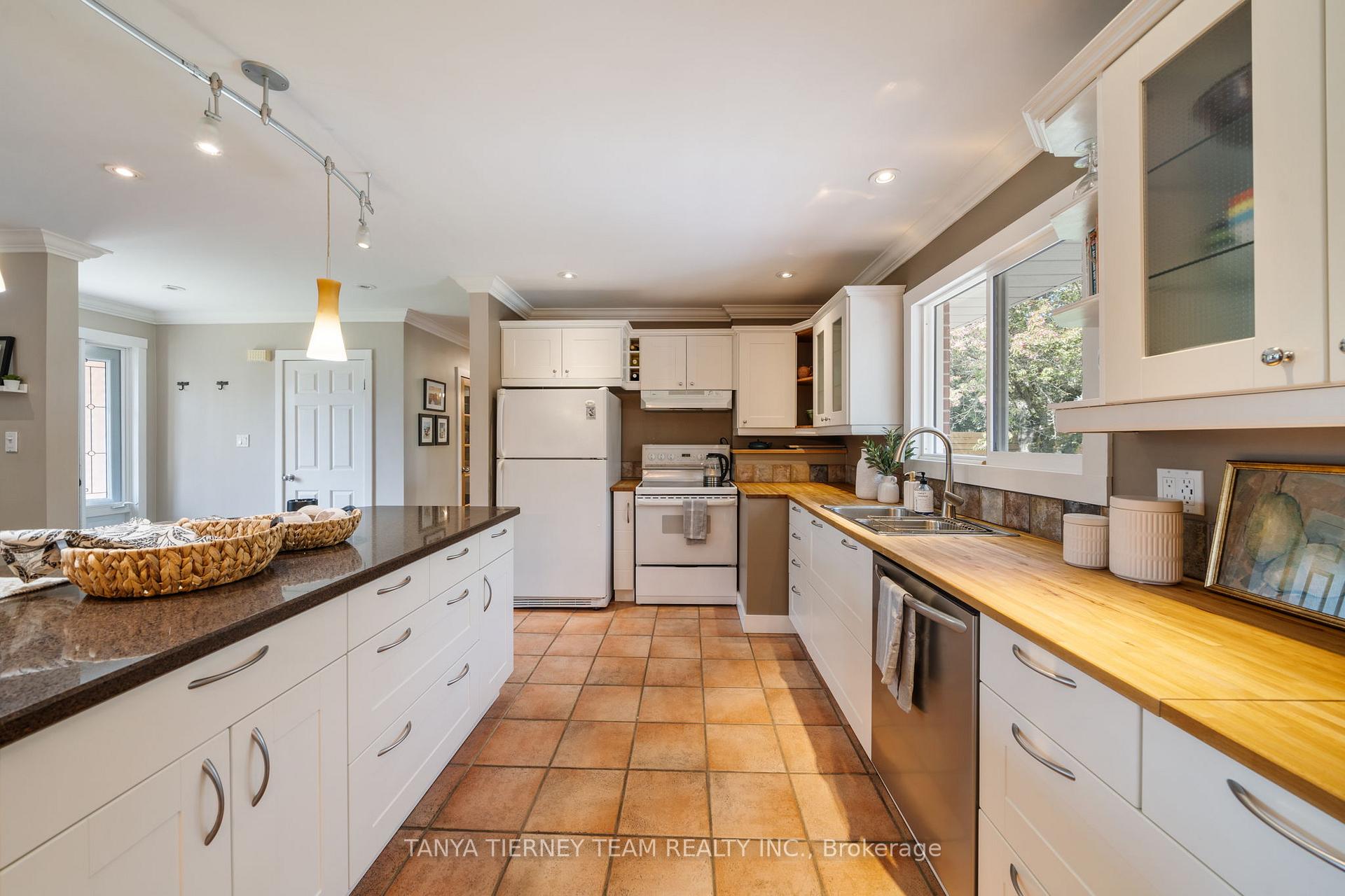 Photo 9 of 243 Garrard Road, Whitby, Blue Grass Meadows — HOMEH