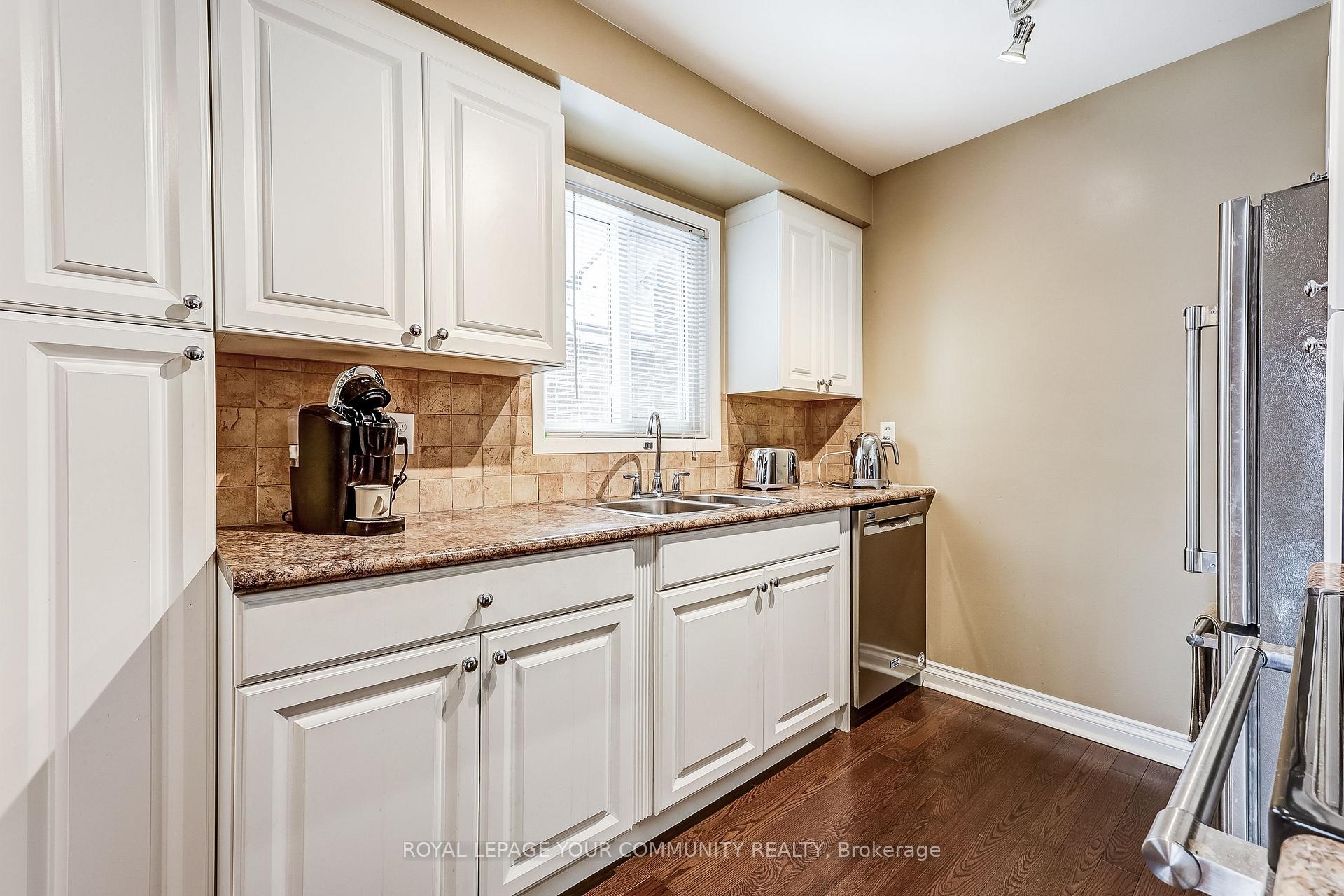 Photo 10 of 151 Trothen Circle, Markham, Markham Village — HOMEH