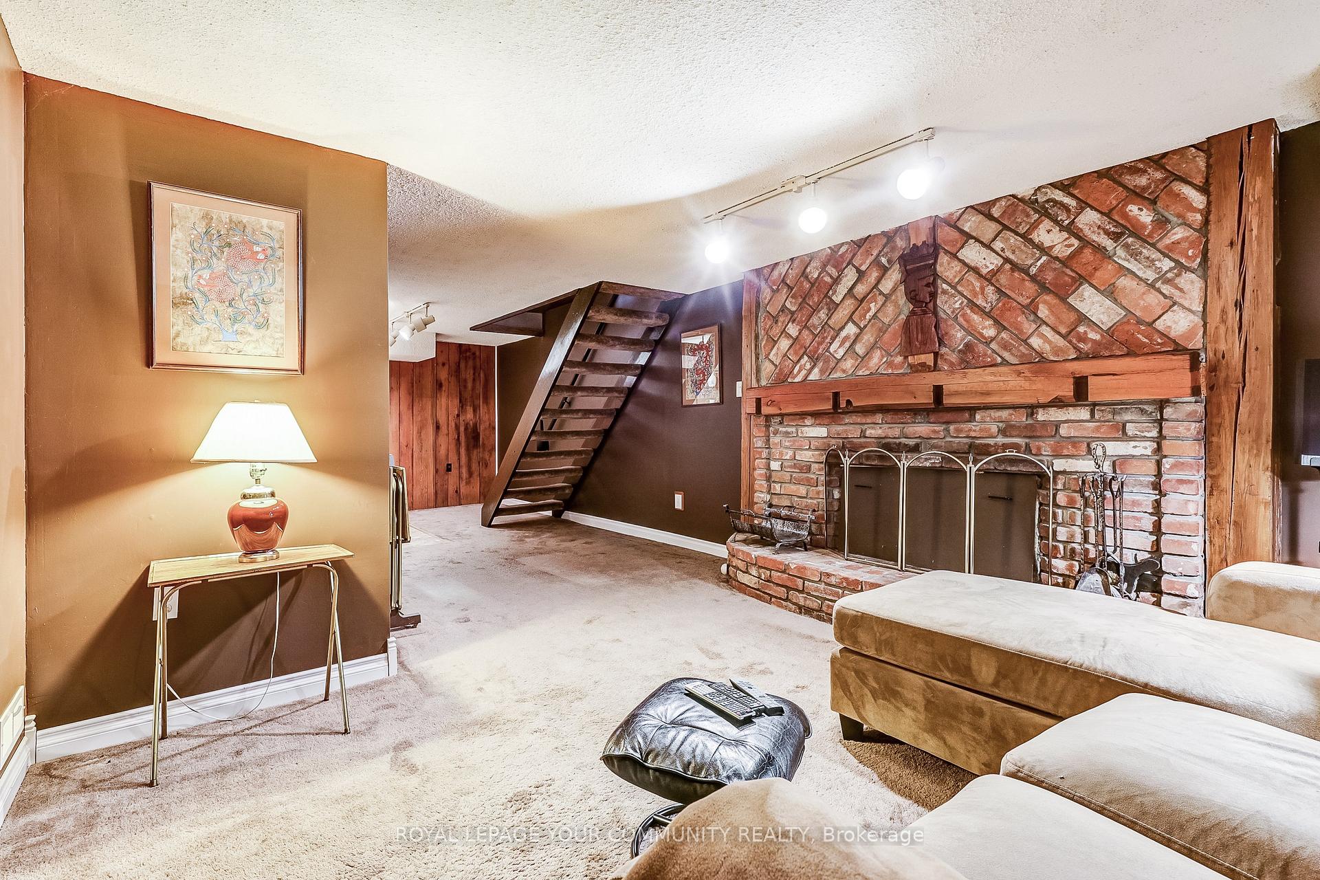 Photo 21 of 151 Trothen Circle, Markham, Markham Village — HOMEH