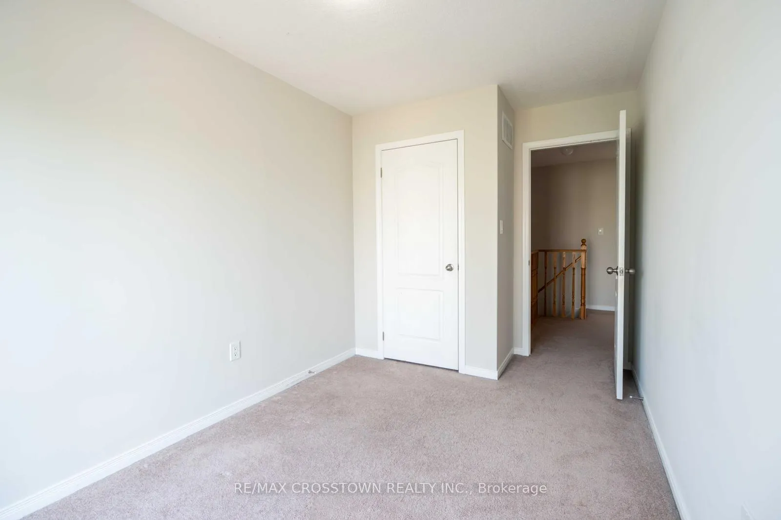Photo 5 of Unit 39, 75 Prince William Way, Barrie, Innis-Shore — HOMEH