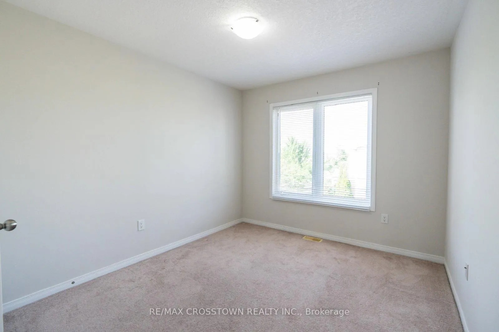 Photo 9 of Unit 39, 75 Prince William Way, Barrie, Innis-Shore — HOMEH