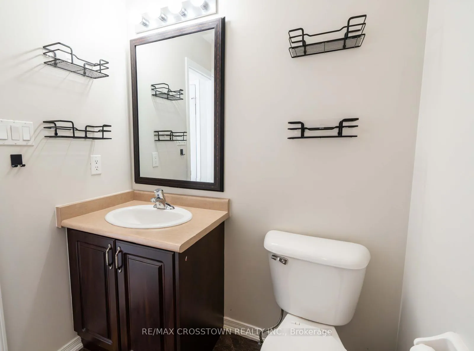 Photo 15 of Unit 39, 75 Prince William Way, Barrie, Innis-Shore — HOMEH