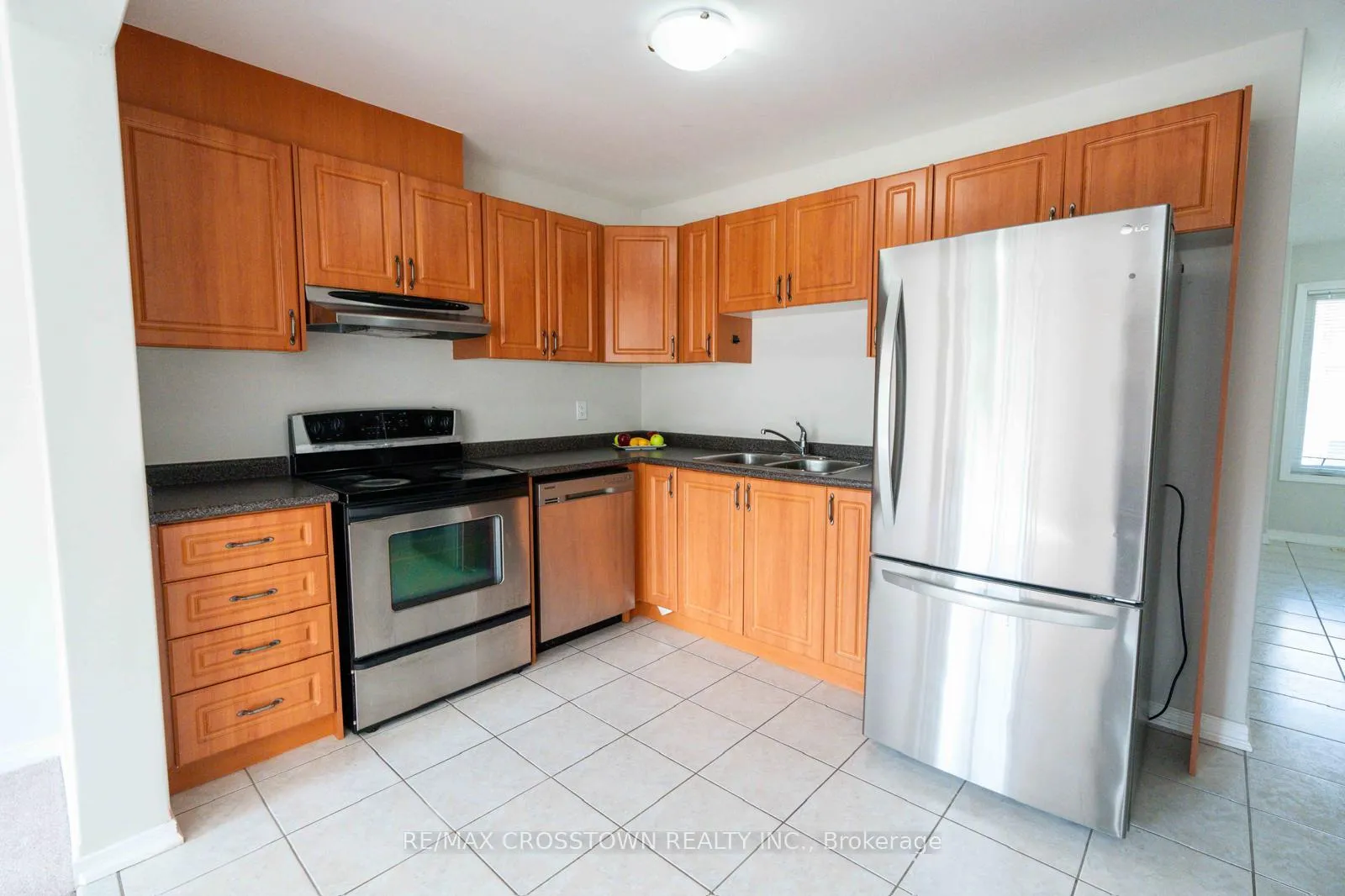 Photo 34 of Unit 39, 75 Prince William Way, Barrie, Innis-Shore — HOMEH