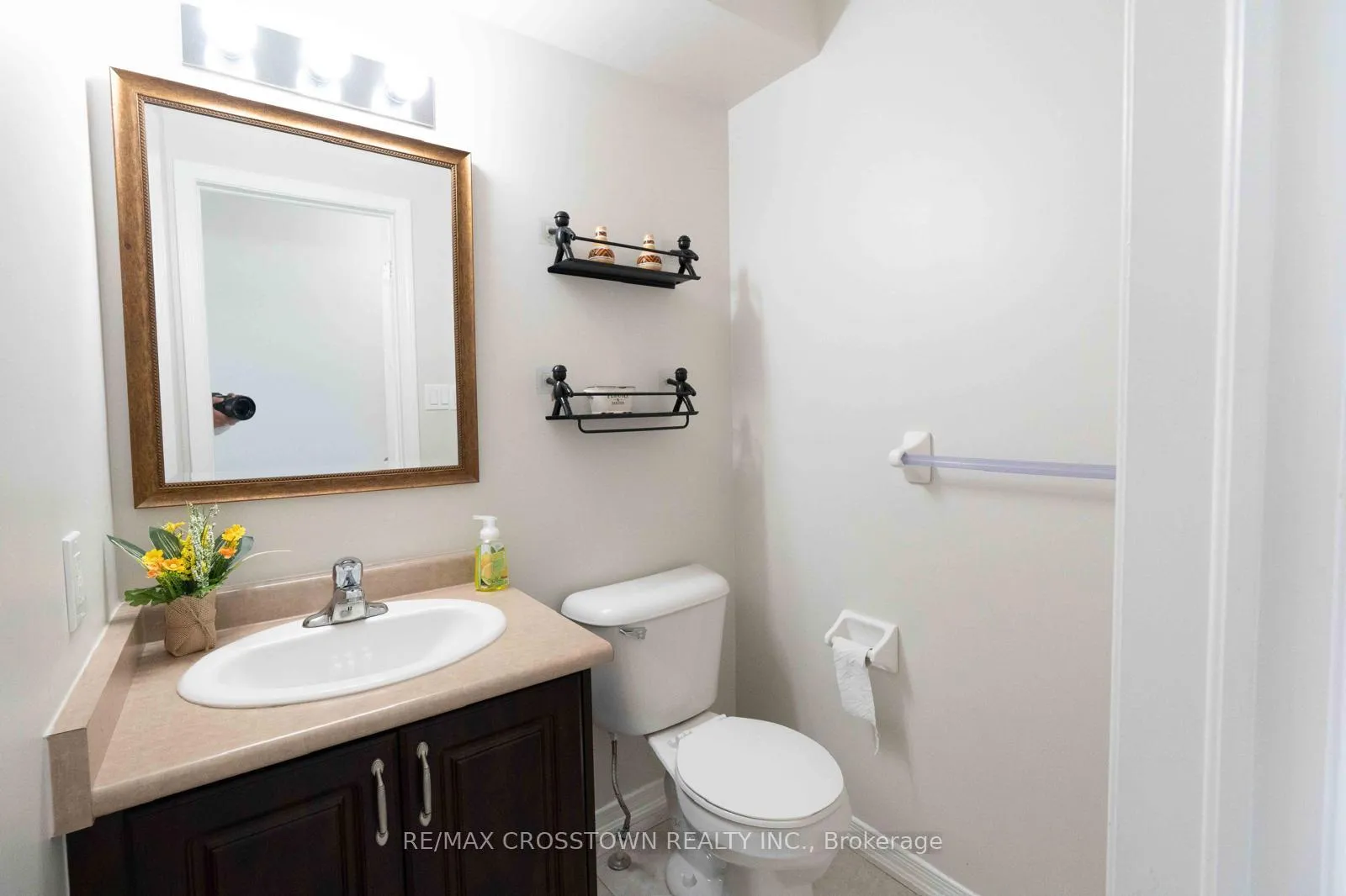 Photo 42 of Unit 39, 75 Prince William Way, Barrie, Innis-Shore — HOMEH