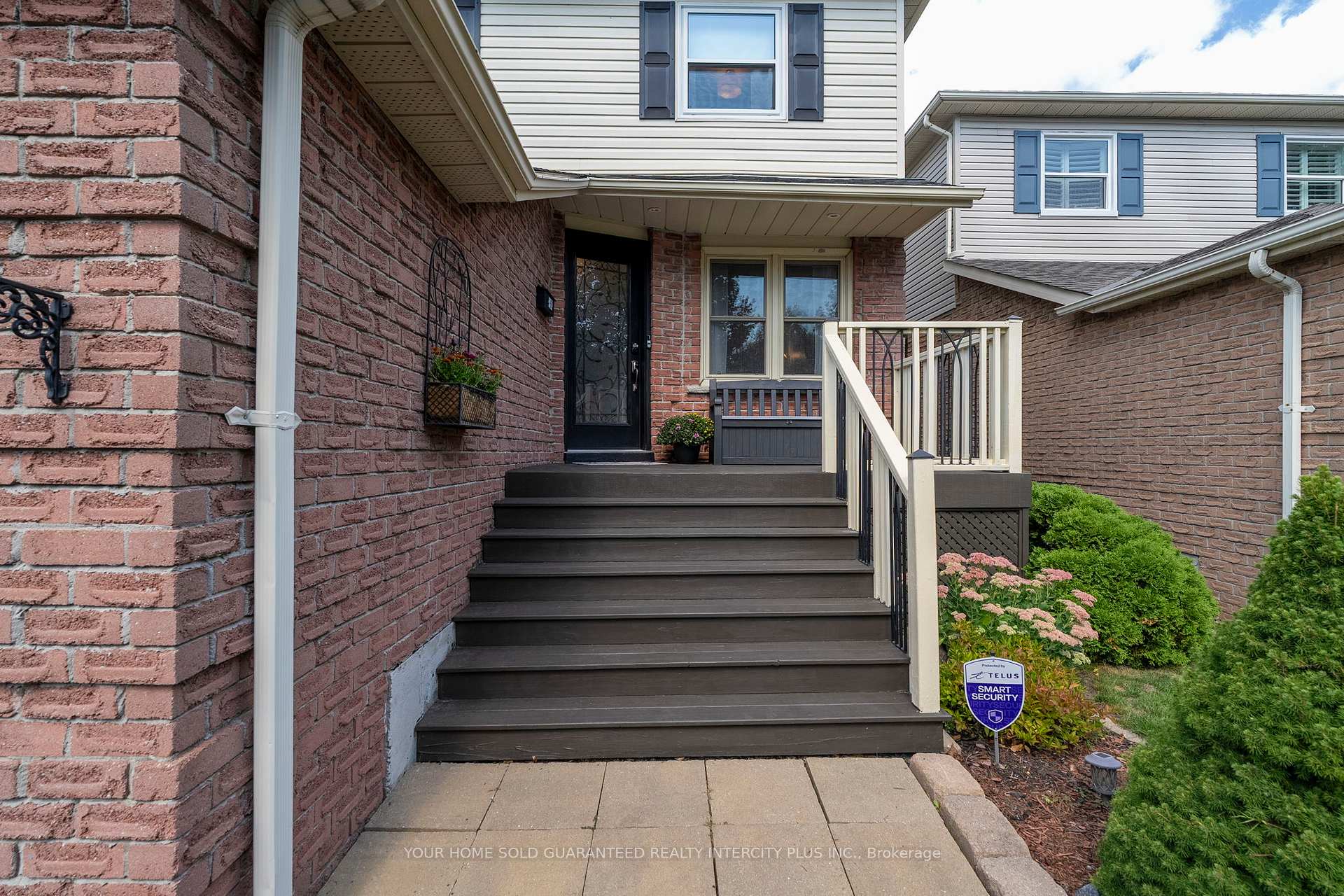 Photo 4 of 54 Lowder Place, Whitby, Blue Grass Meadows — HOMEH