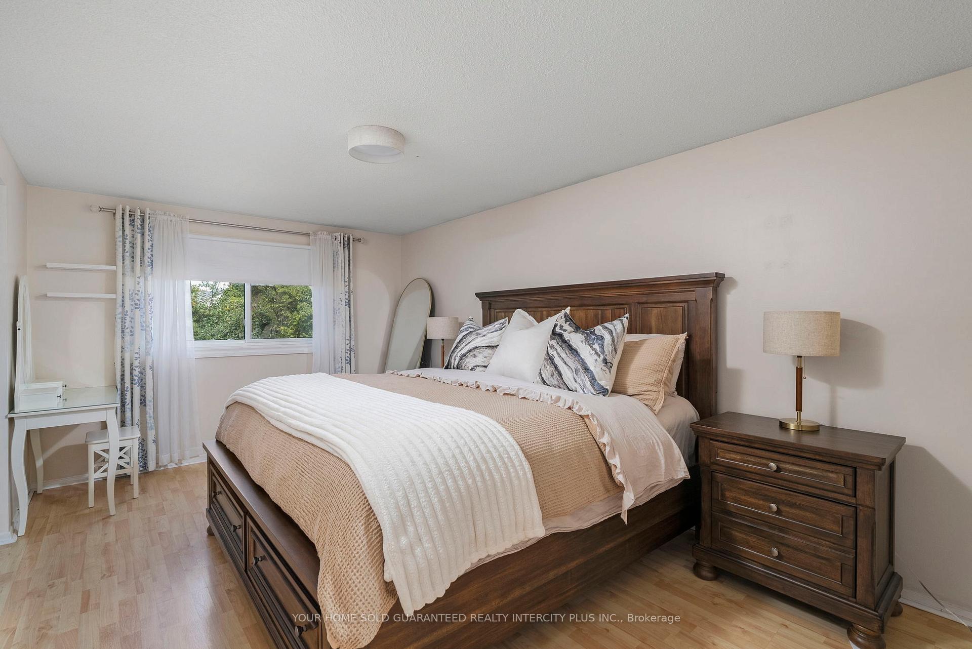 Photo 22 of 54 Lowder Place, Whitby, Blue Grass Meadows — HOMEH