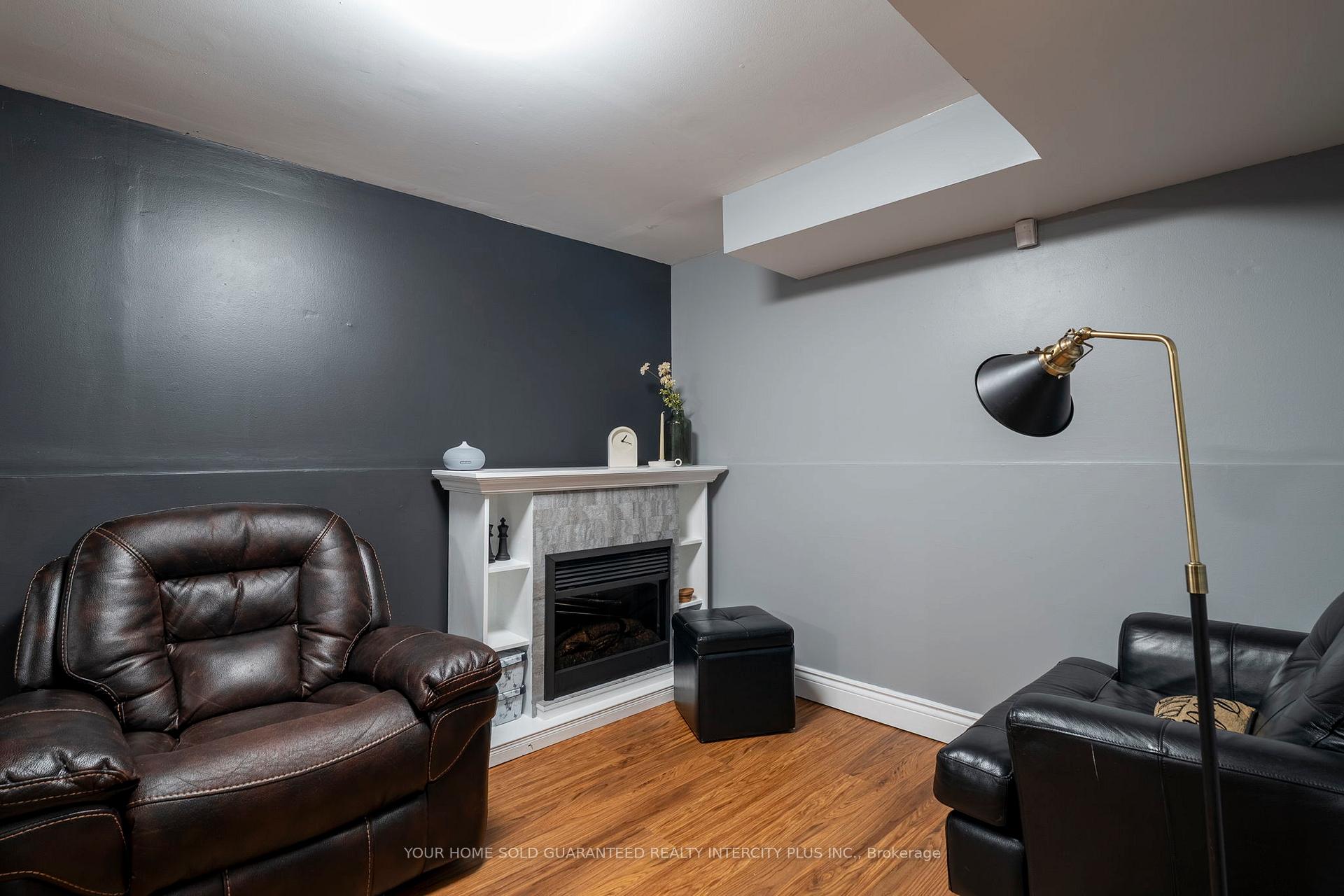 Photo 31 of 54 Lowder Place, Whitby, Blue Grass Meadows — HOMEH