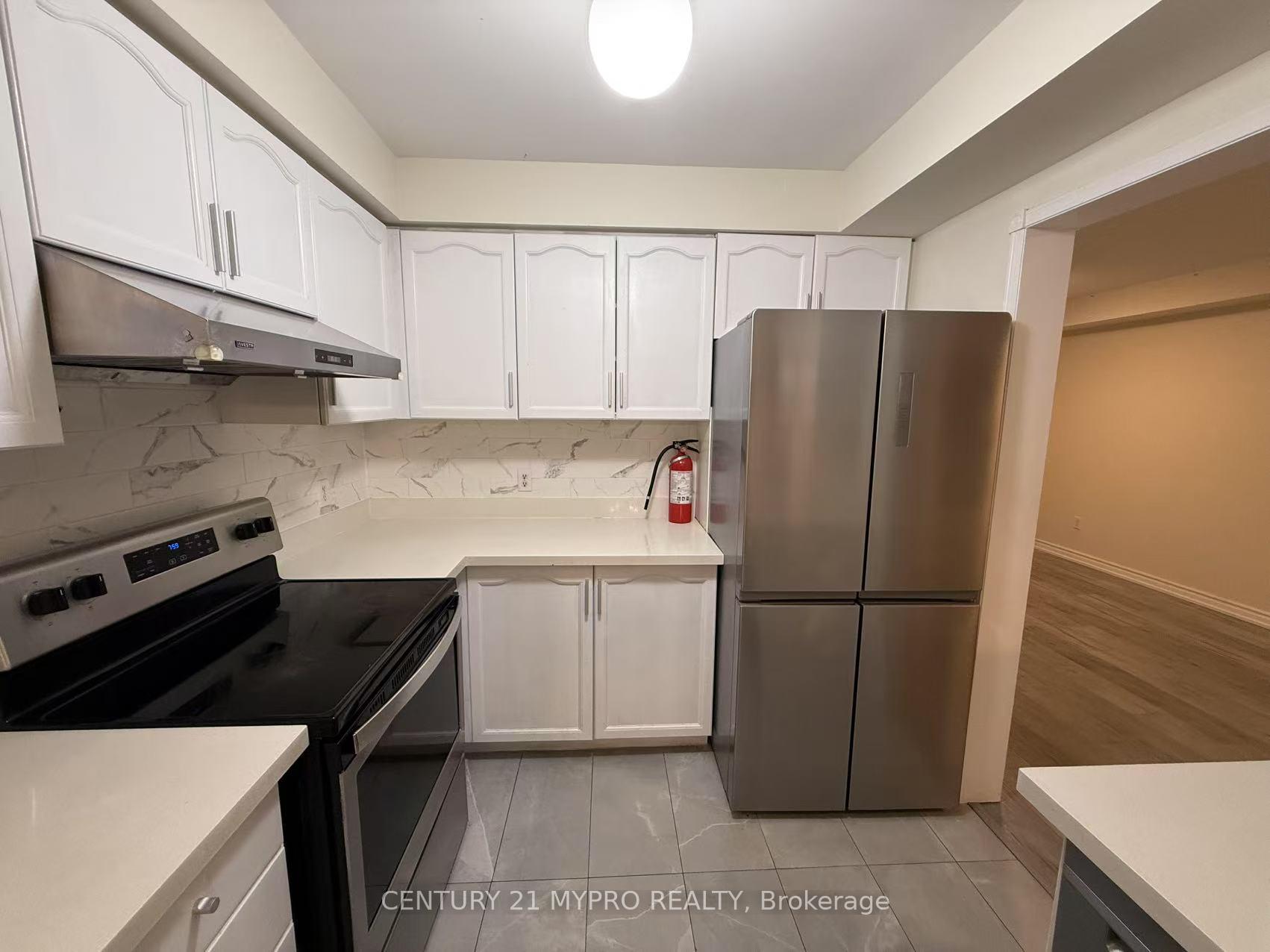 Photo 5 of 46 Breakwater Drive, Whitby, Port Whitby — HOMEH