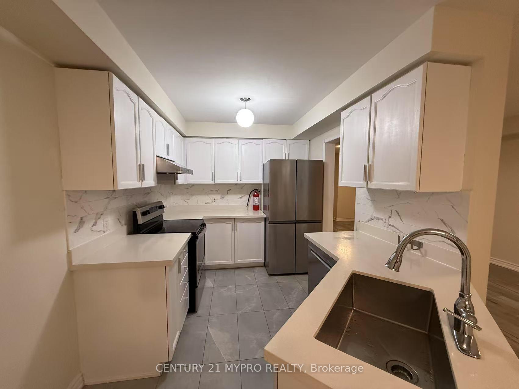 Photo 7 of 46 Breakwater Drive, Whitby, Port Whitby — HOMEH