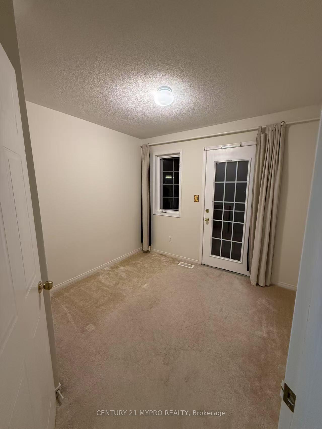 Photo 11 of 46 Breakwater Drive, Whitby, Port Whitby — HOMEH