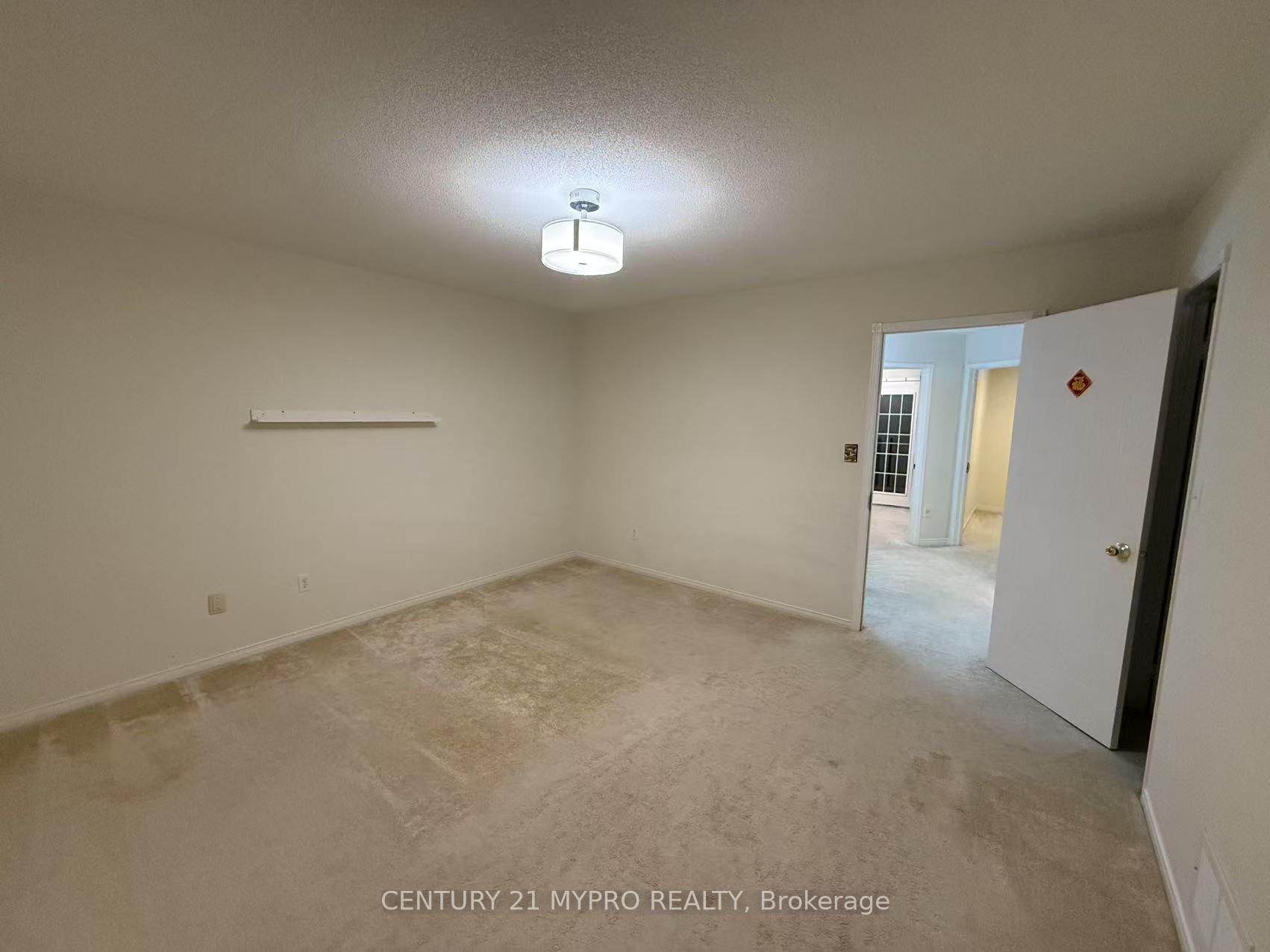 Photo 13 of 46 Breakwater Drive, Whitby, Port Whitby — HOMEH