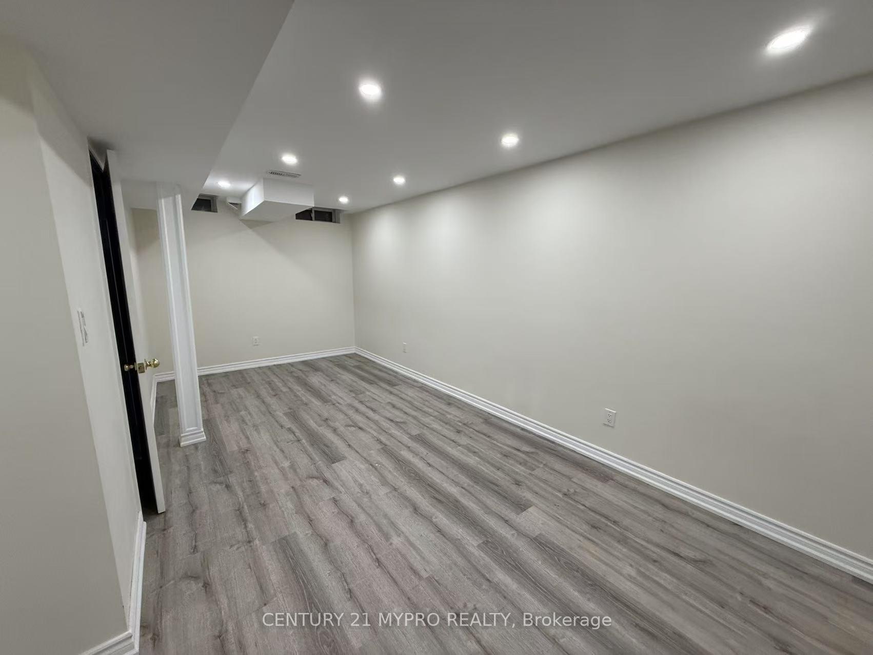 Photo 21 of 46 Breakwater Drive, Whitby, Port Whitby — HOMEH