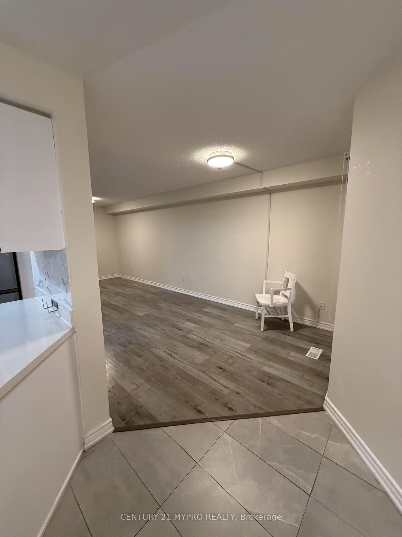 Photo 23 of 46 Breakwater Drive, Whitby, Port Whitby — HOMEH
