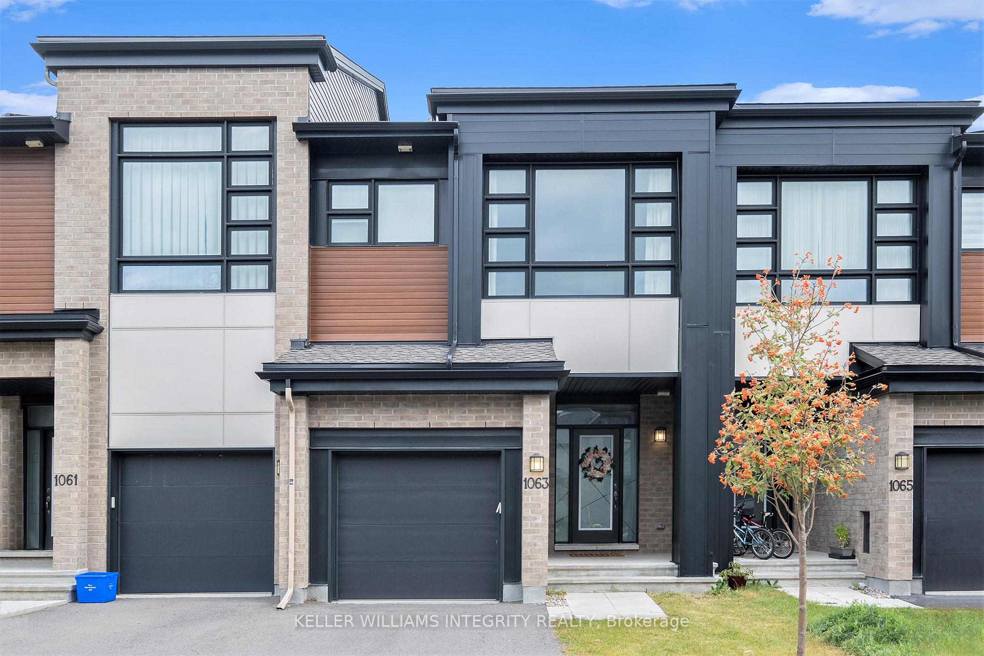 Photo 1 of 1063 Lunar Glow Crescent, Ottawa, Riverside South/Gloucester Glen — HOMEH