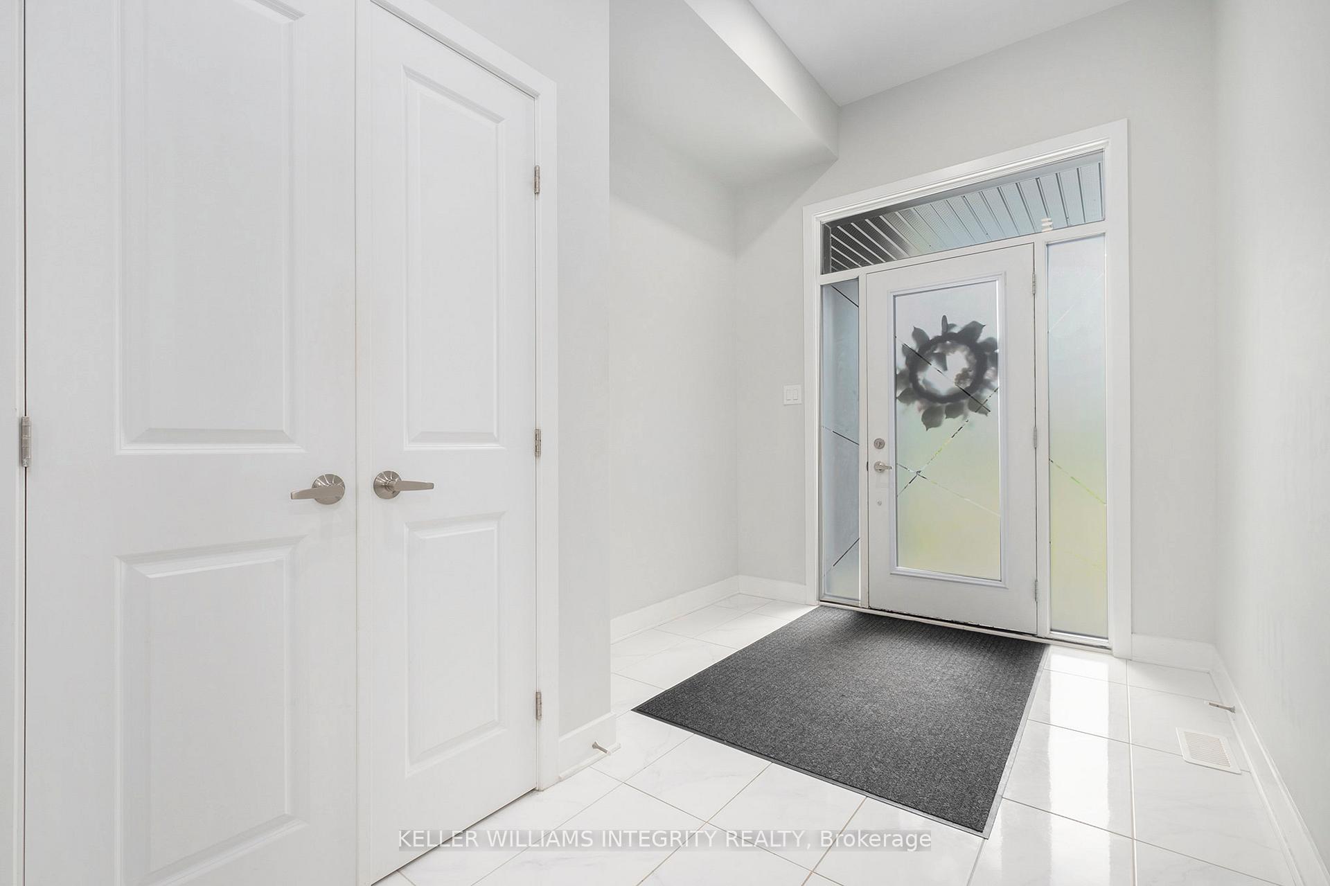 Photo 5 of 1063 Lunar Glow Crescent, Ottawa, Riverside South/Gloucester Glen — HOMEH