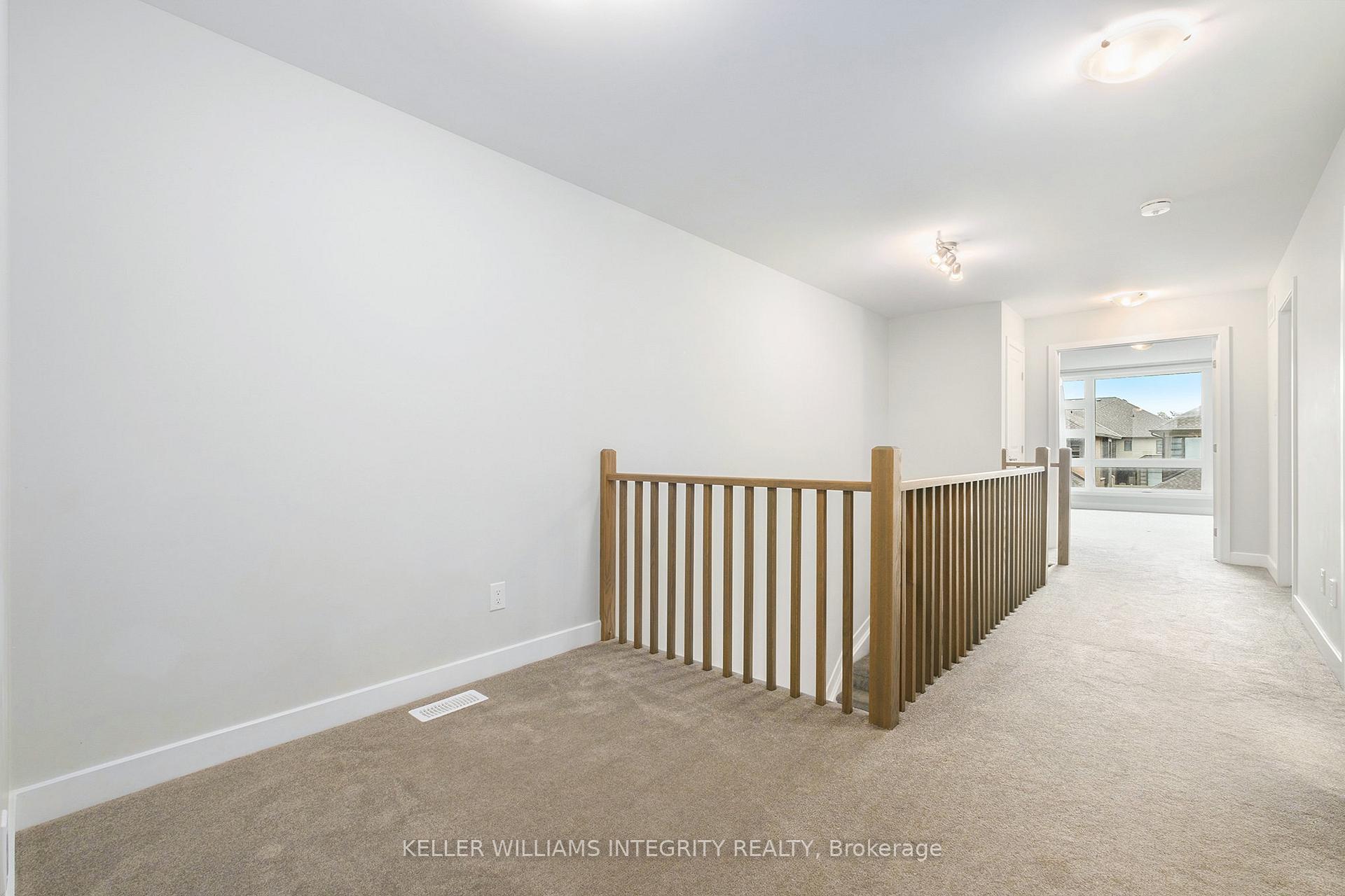 Photo 12 of 1063 Lunar Glow Crescent, Ottawa, Riverside South/Gloucester Glen — HOMEH