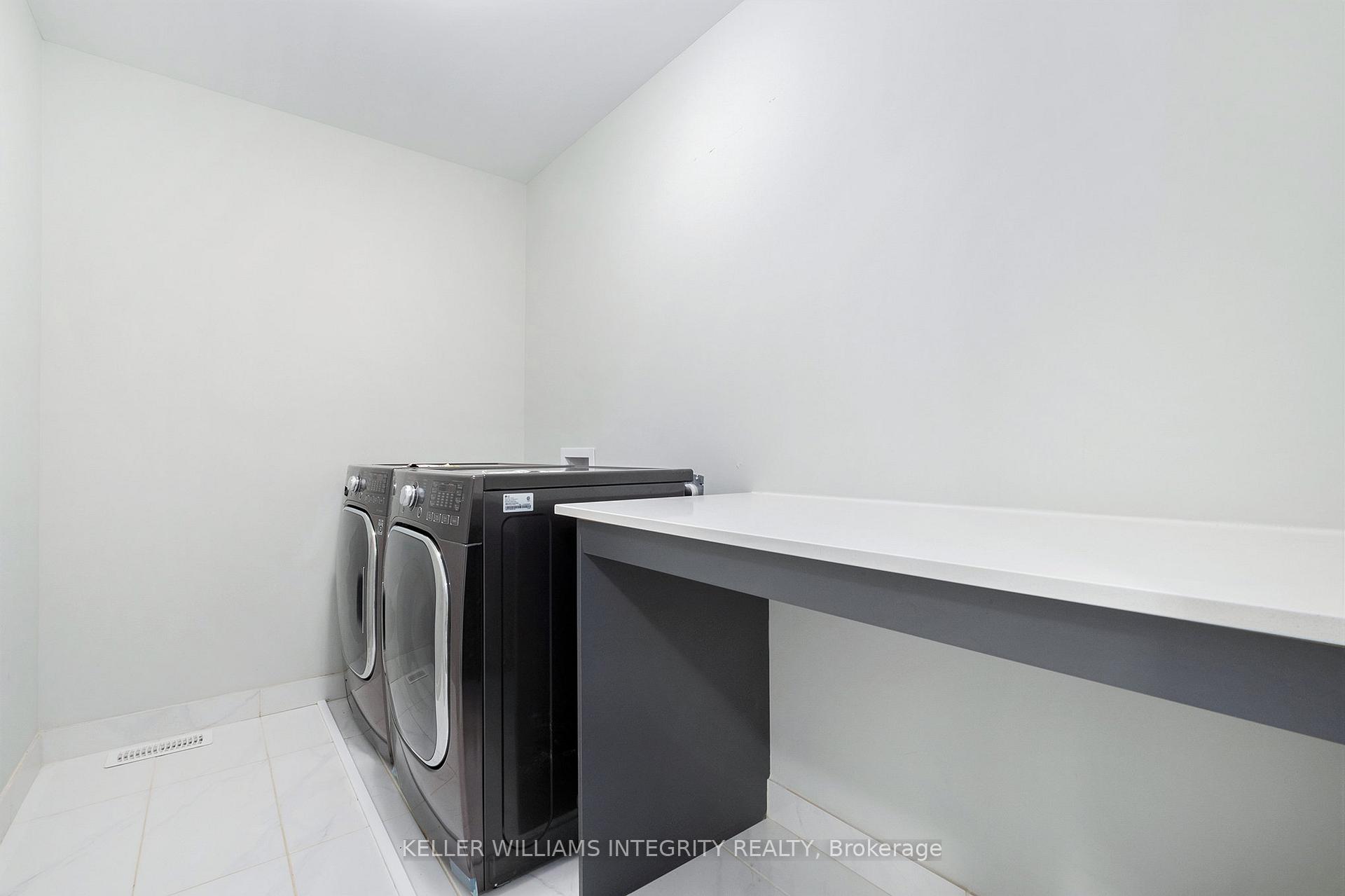 Photo 20 of 1063 Lunar Glow Crescent, Ottawa, Riverside South/Gloucester Glen — HOMEH