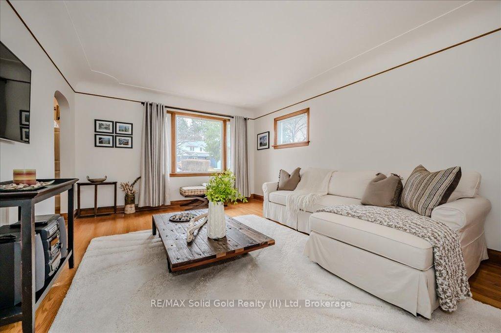 Photo 9 of 167 Lucan Avenue, Waterloo — HOMEH