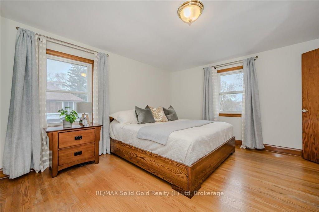 Photo 20 of 167 Lucan Avenue, Waterloo — HOMEH