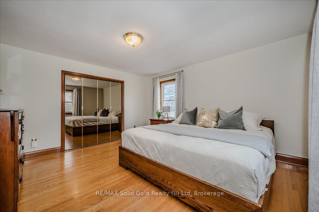Photo 21 of 167 Lucan Avenue, Waterloo — HOMEH