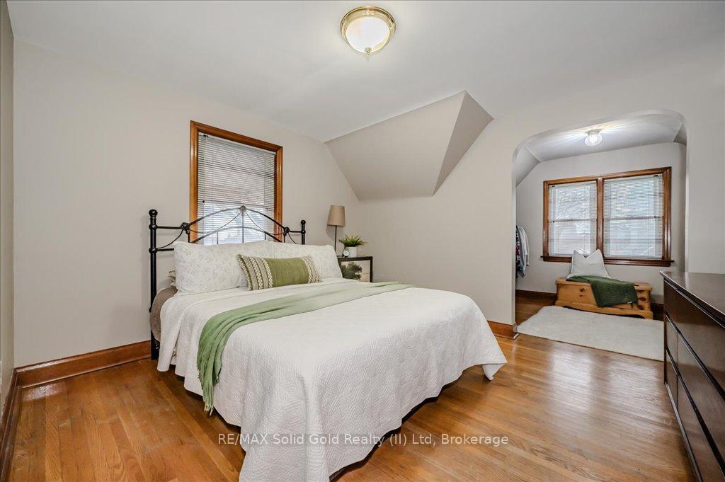 Photo 23 of 167 Lucan Avenue, Waterloo — HOMEH