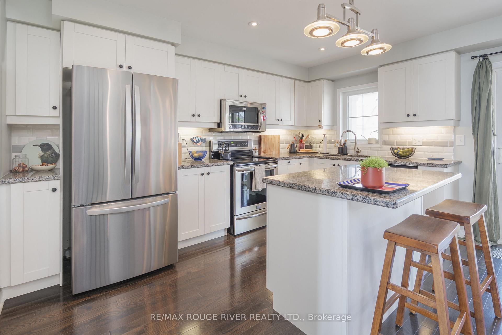 Photo 6 of 92 Harbourside Drive, Whitby, Port Whitby — HOMEH