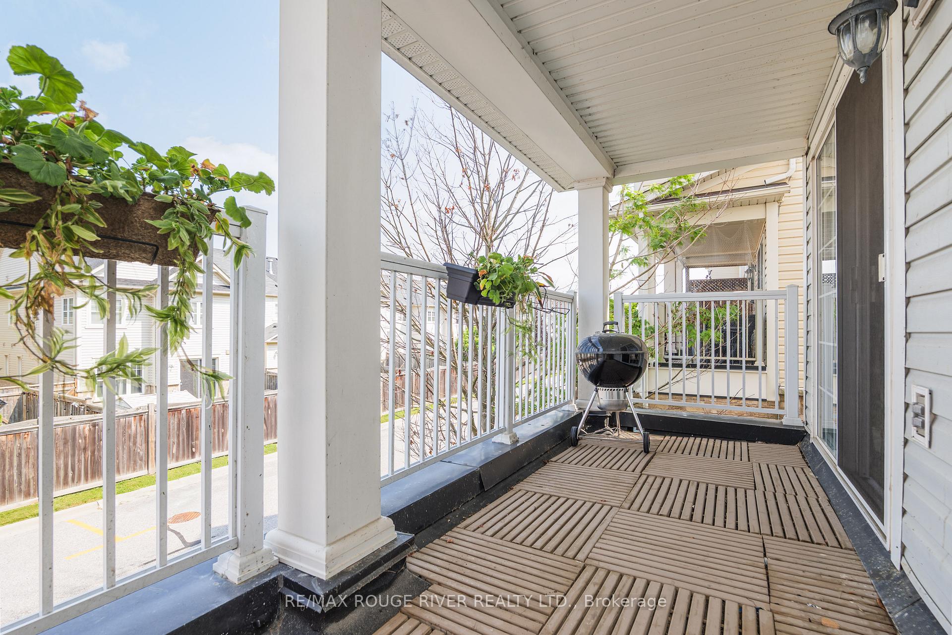 Photo 12 of 92 Harbourside Drive, Whitby, Port Whitby — HOMEH