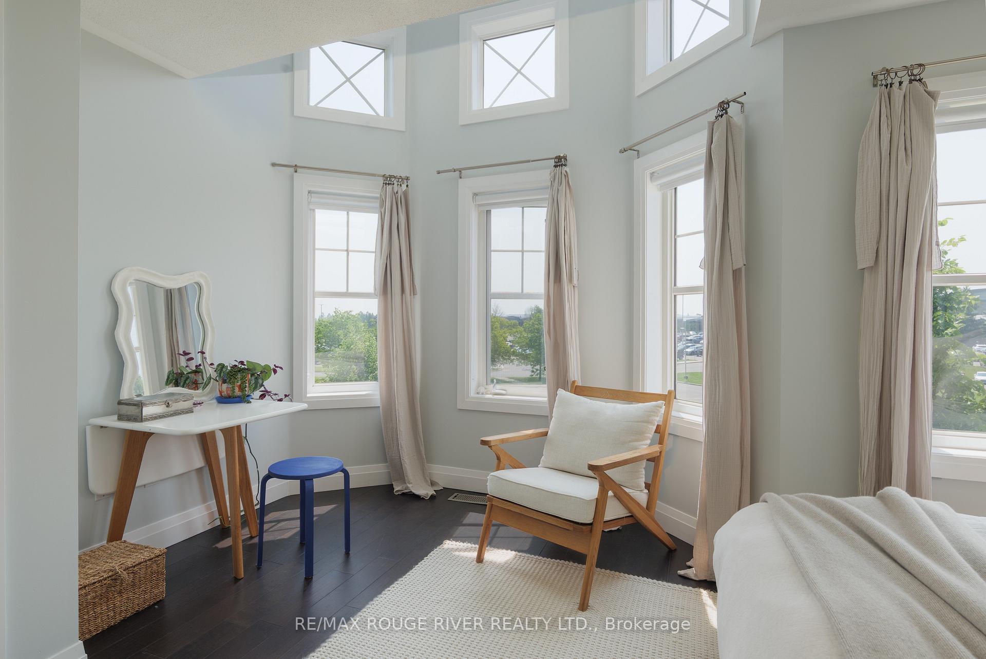 Photo 22 of 92 Harbourside Drive, Whitby, Port Whitby — HOMEH