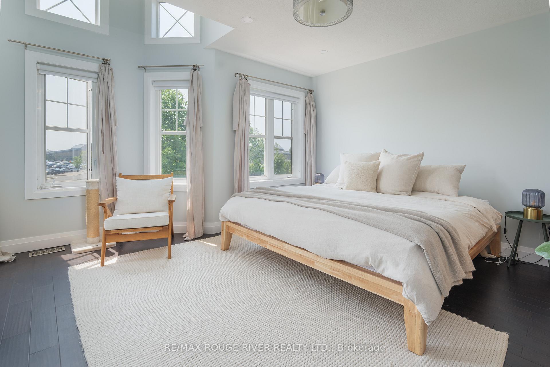 Photo 23 of 92 Harbourside Drive, Whitby, Port Whitby — HOMEH