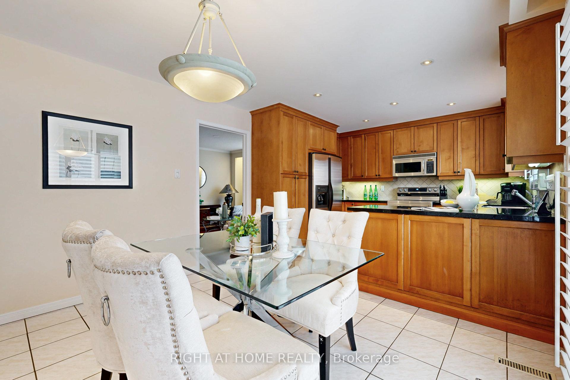 Photo 9 of 68 Willowbrook Road, Markham, Aileen-Willowbrook — HOMEH