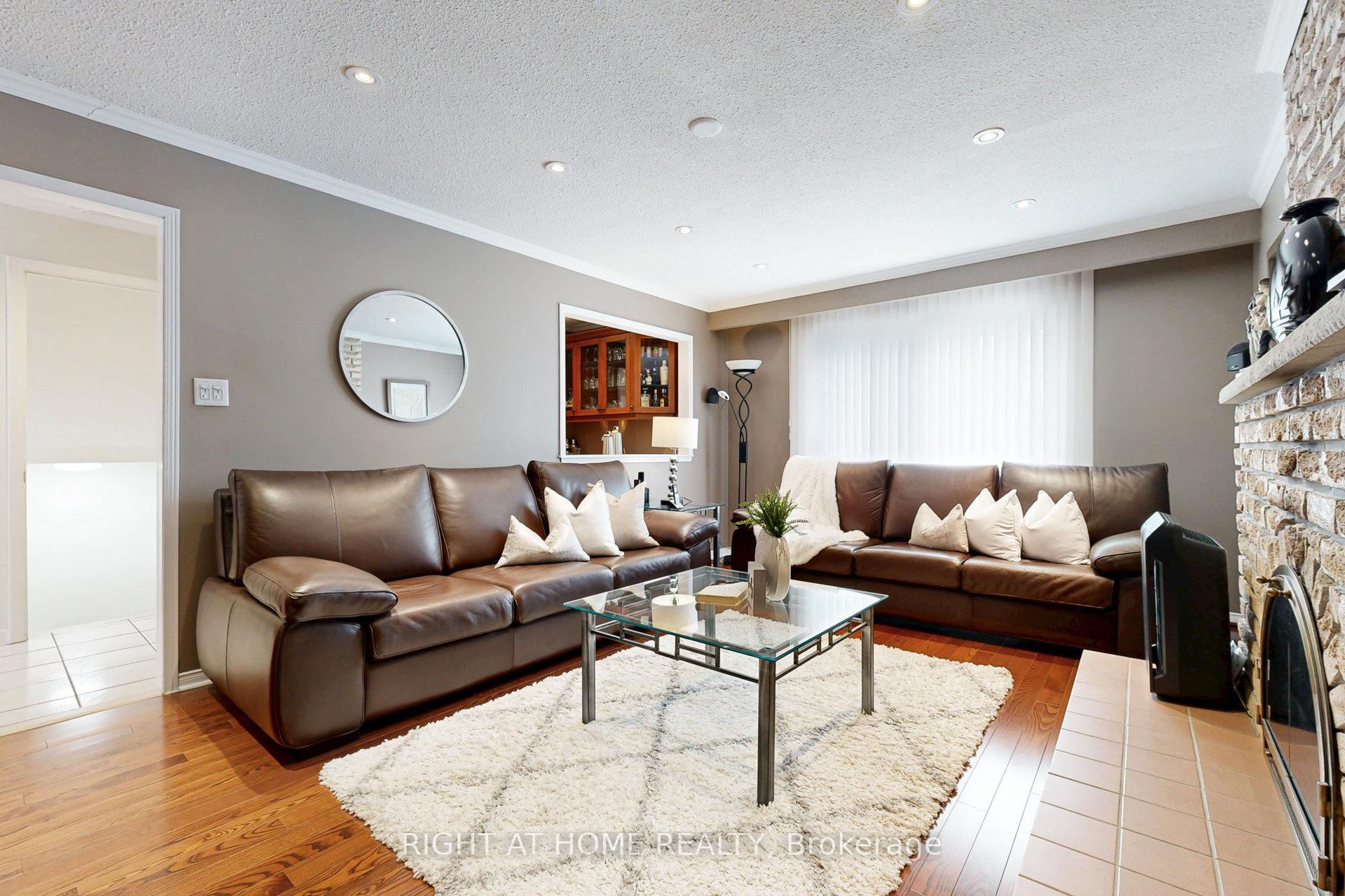 Photo 15 of 68 Willowbrook Road, Markham, Aileen-Willowbrook — HOMEH