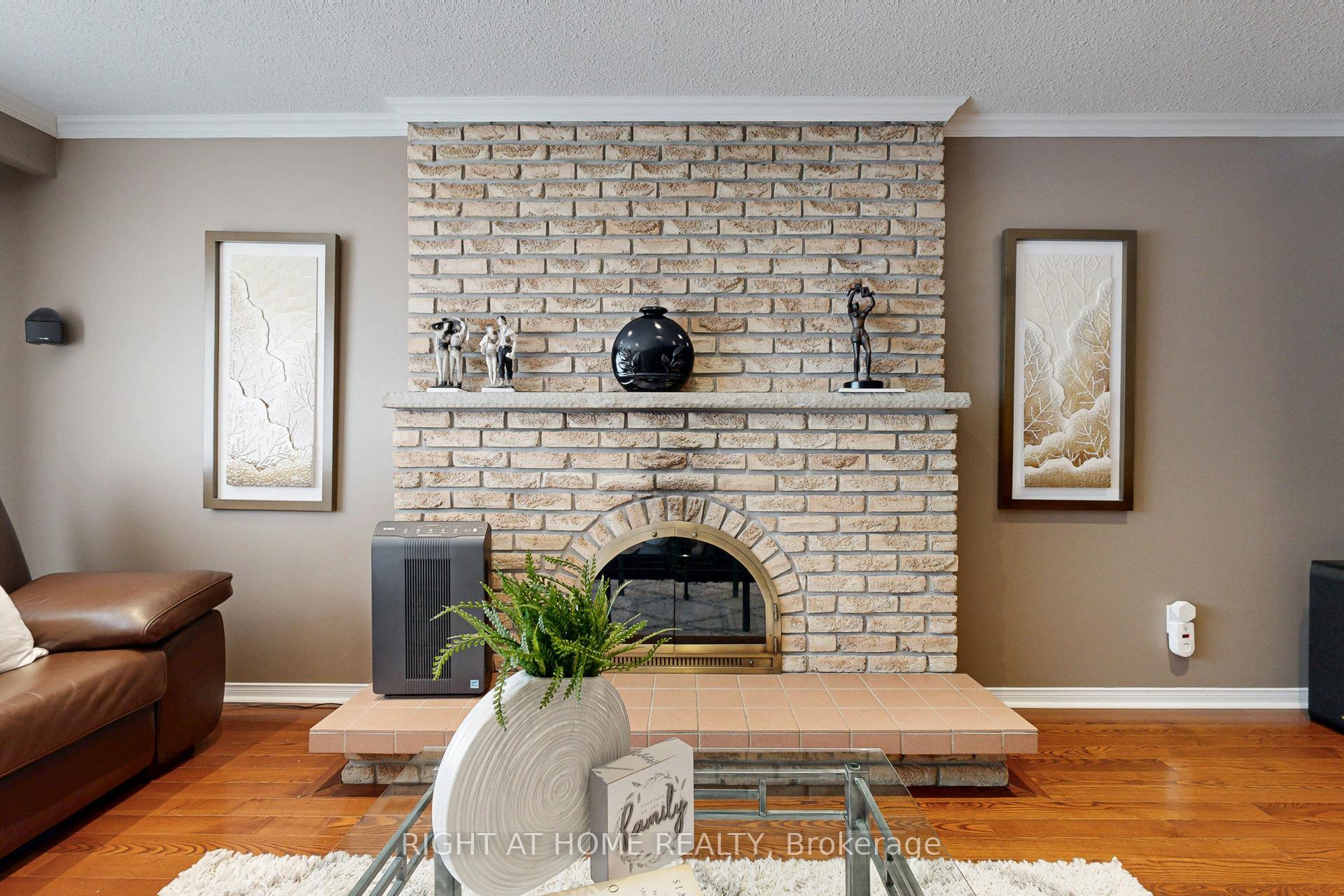 Photo 16 of 68 Willowbrook Road, Markham, Aileen-Willowbrook — HOMEH