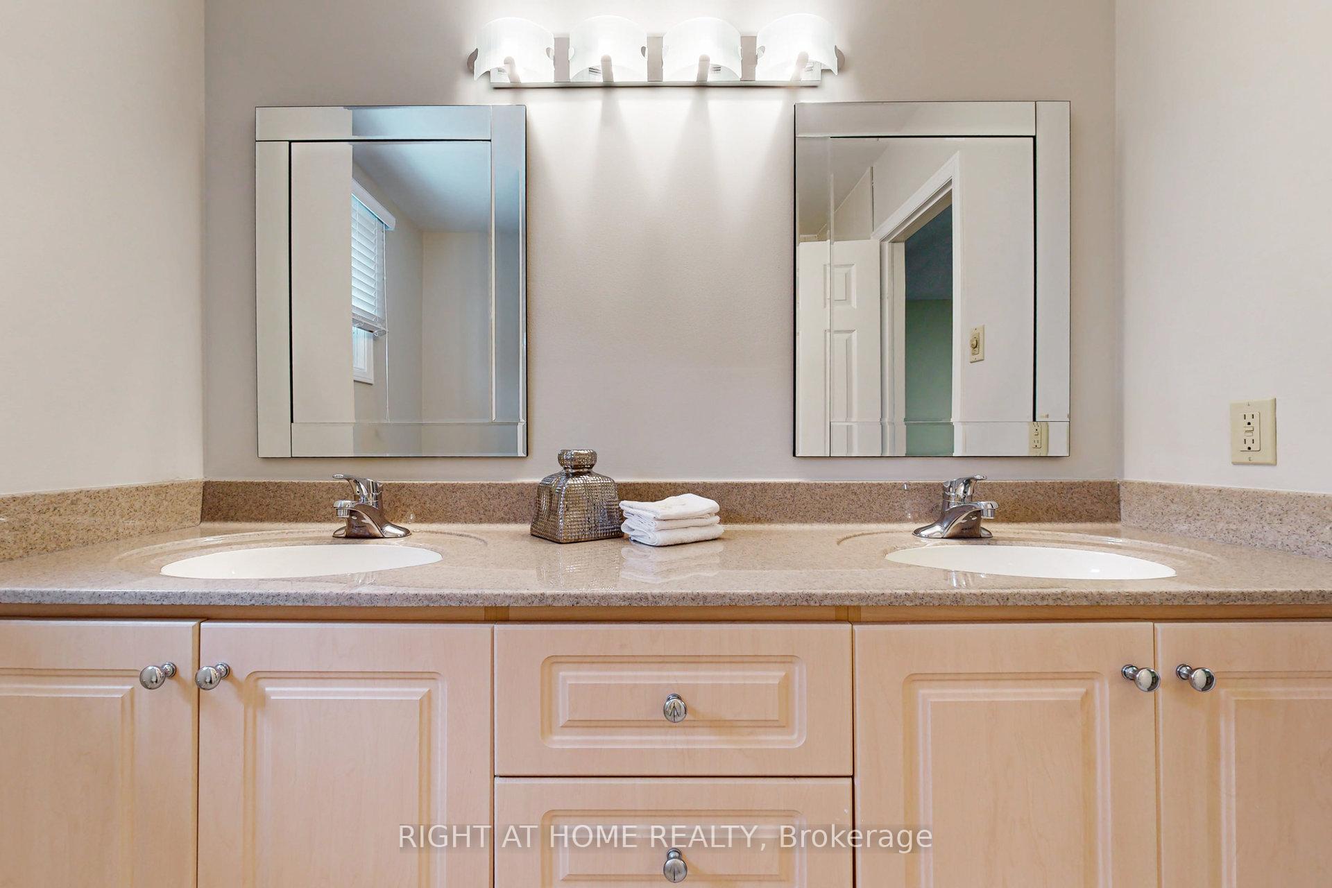 Photo 34 of 68 Willowbrook Road, Markham, Aileen-Willowbrook — HOMEH