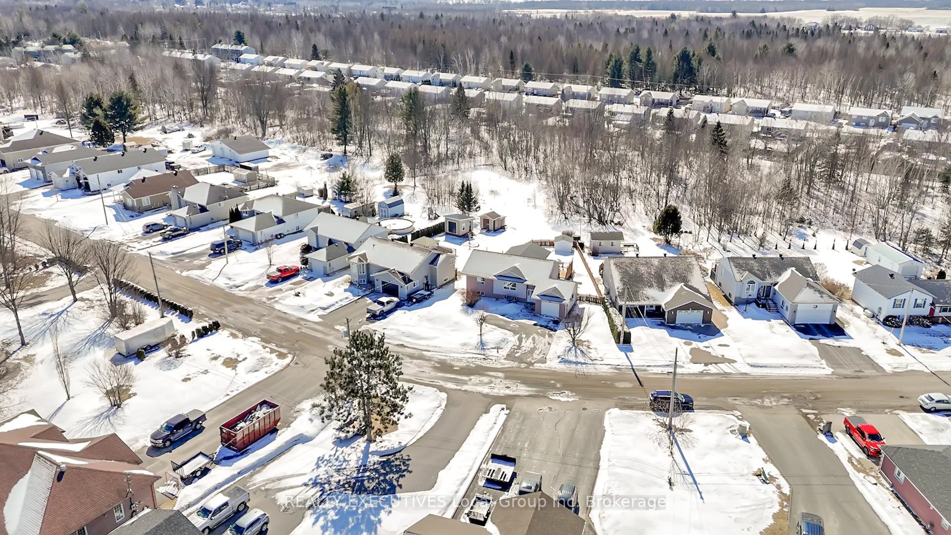 Photo 2 of 44 River Front Drive, West Nipissing, Sturgeon Falls — HOMEH